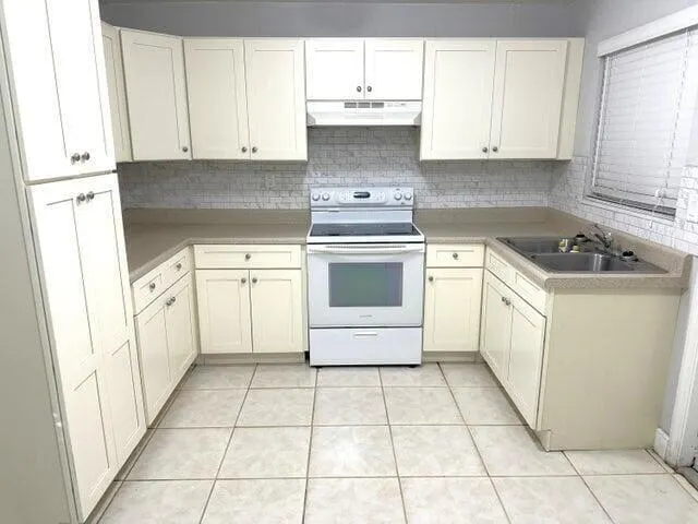 1317 W 24th Street