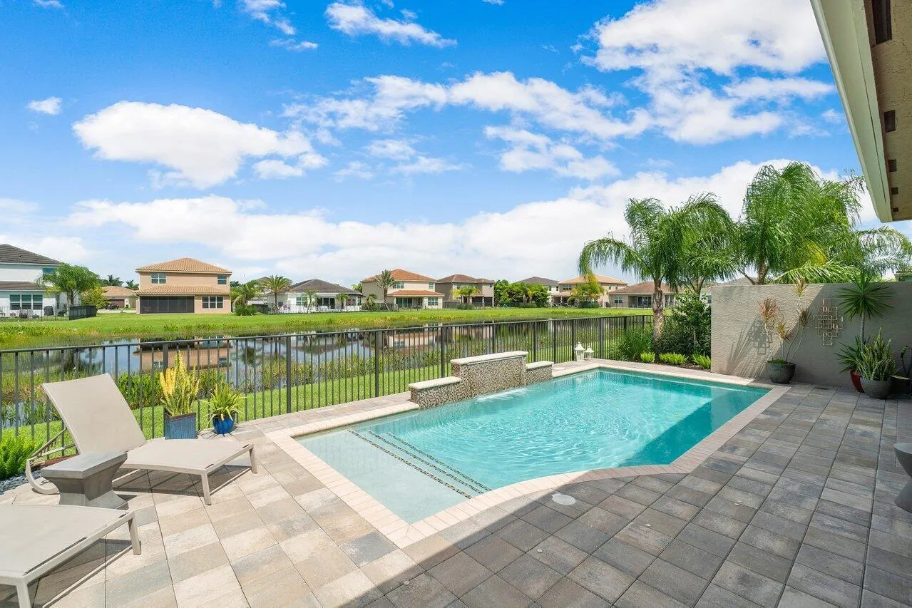 15277 Seaglass Terrace Lane