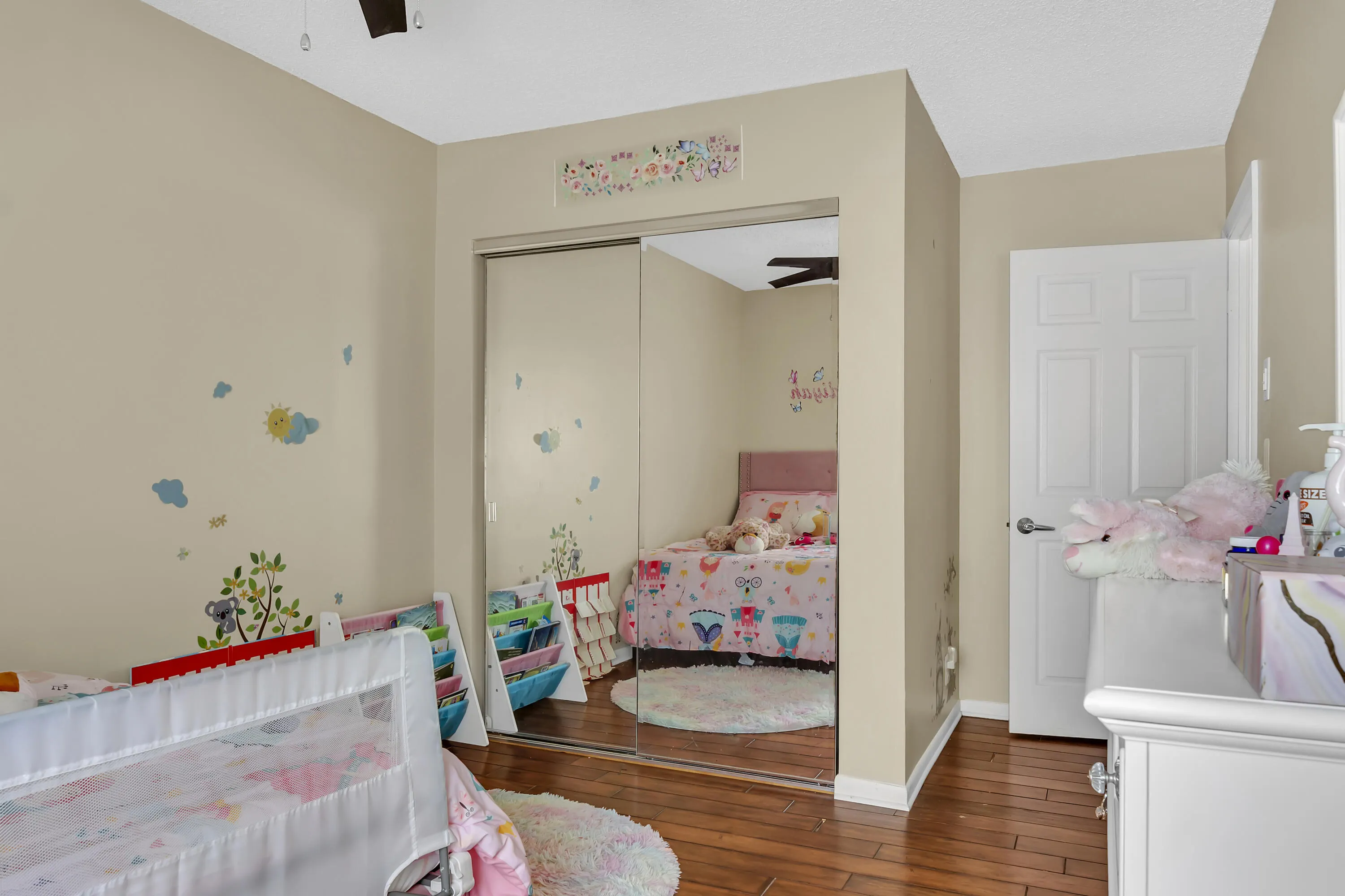 5892 NORTHPOINTE Lane