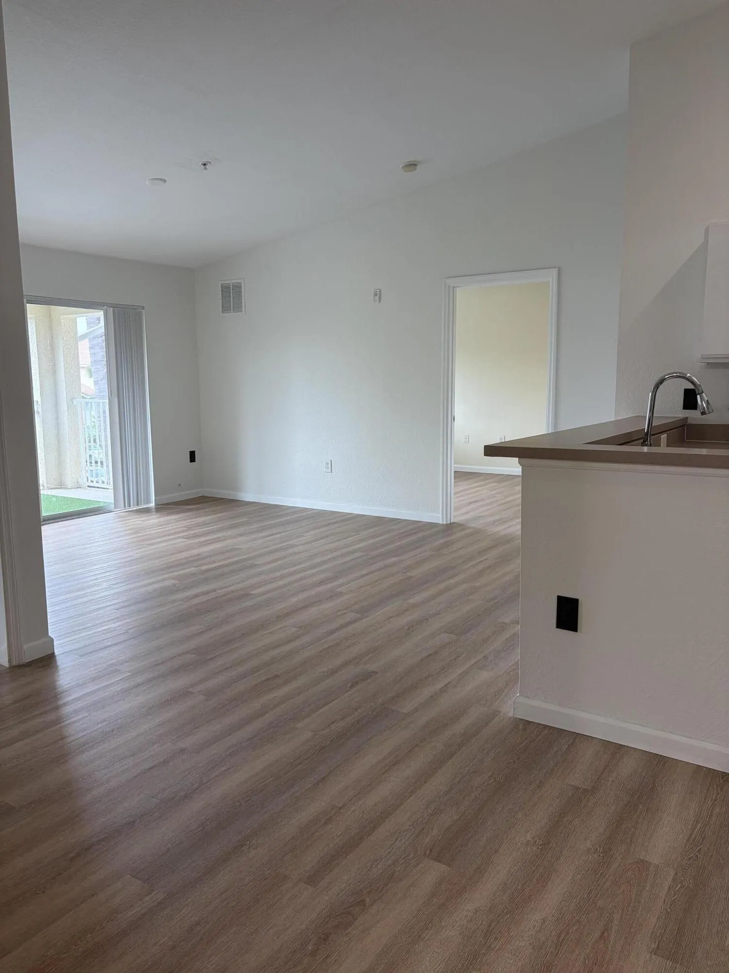 141 SW PALM Drive #303