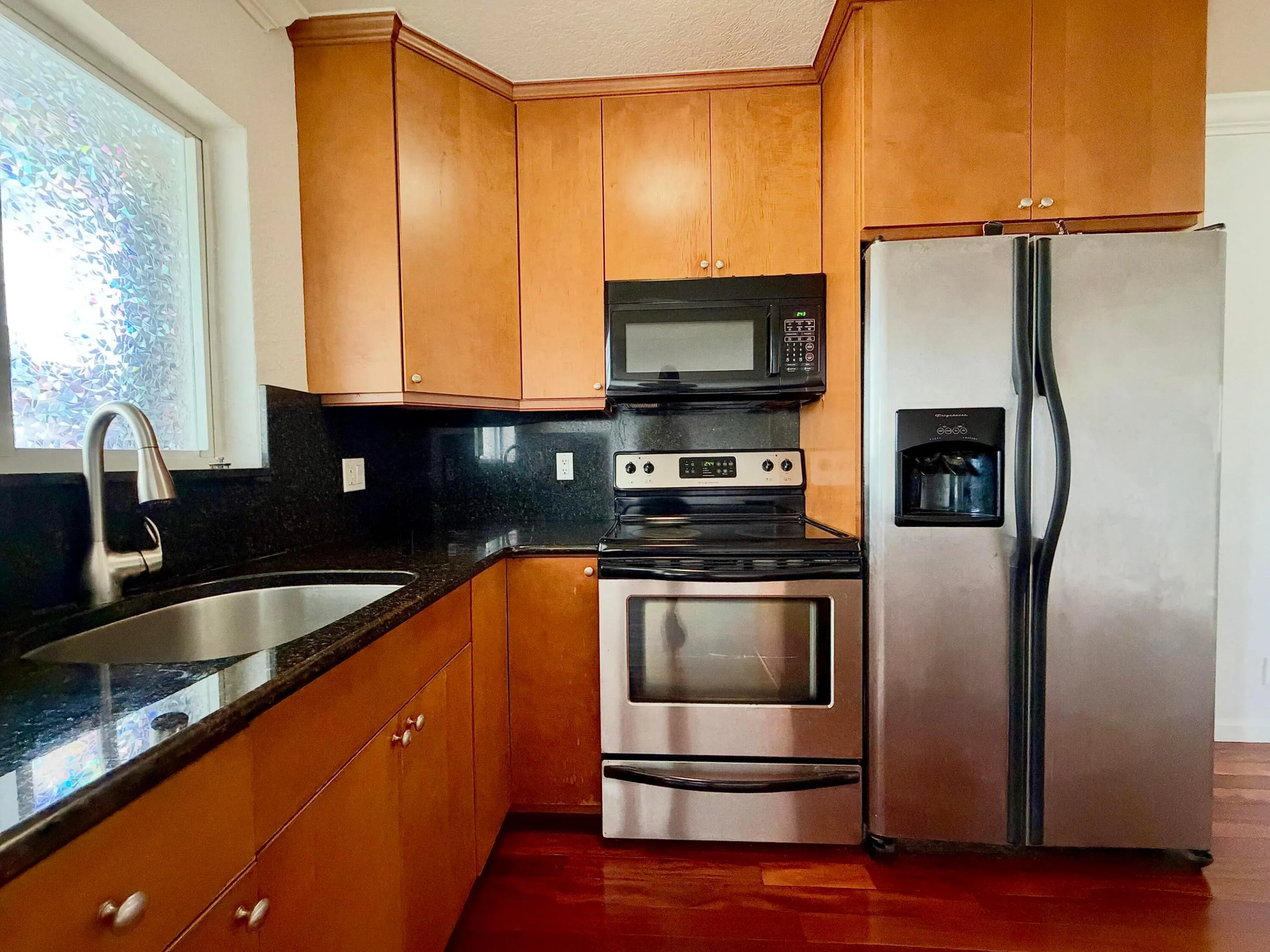 1353 HOLLY HEIGHTS Drive #5