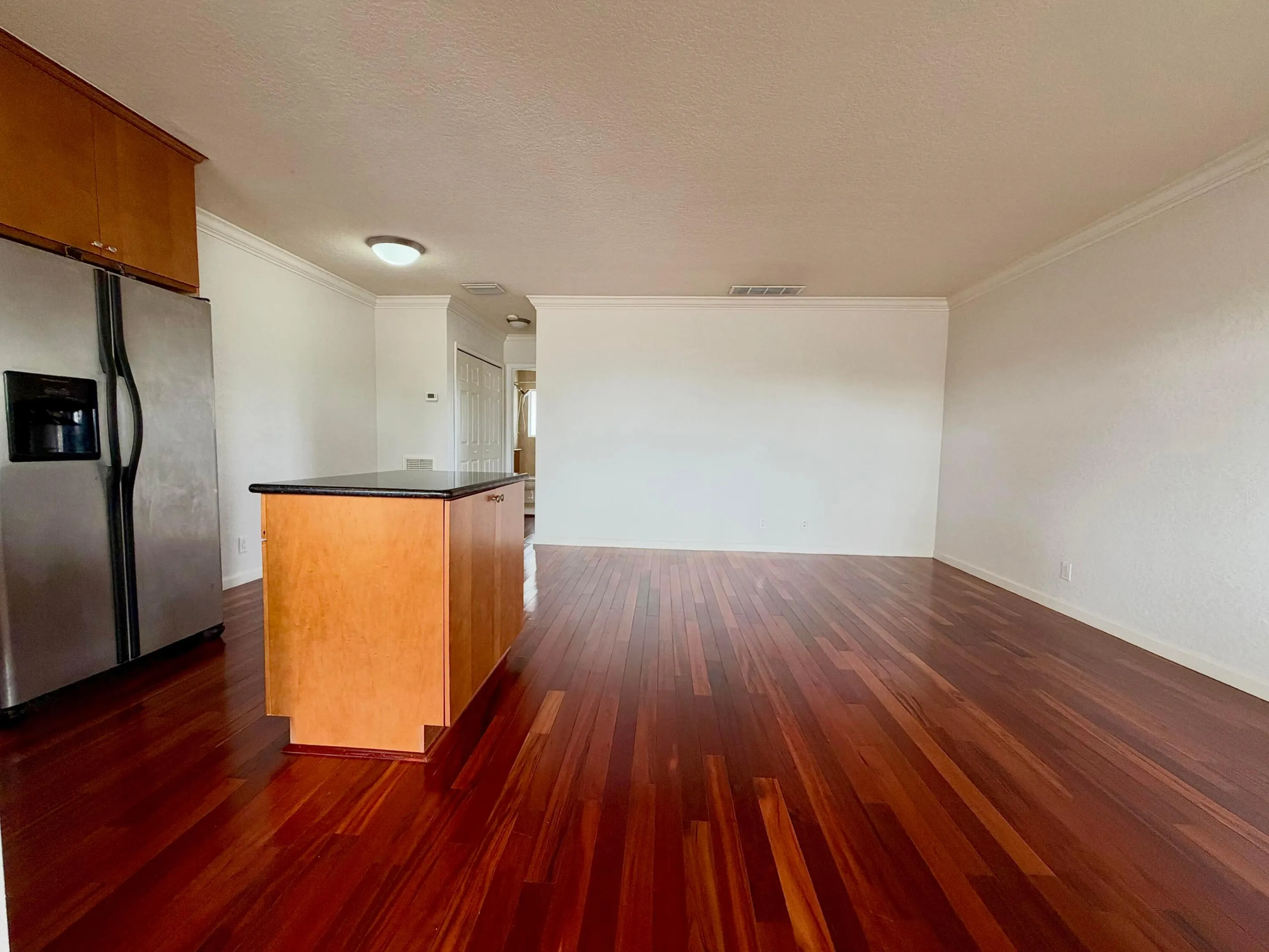 1353 HOLLY HEIGHTS Drive #5