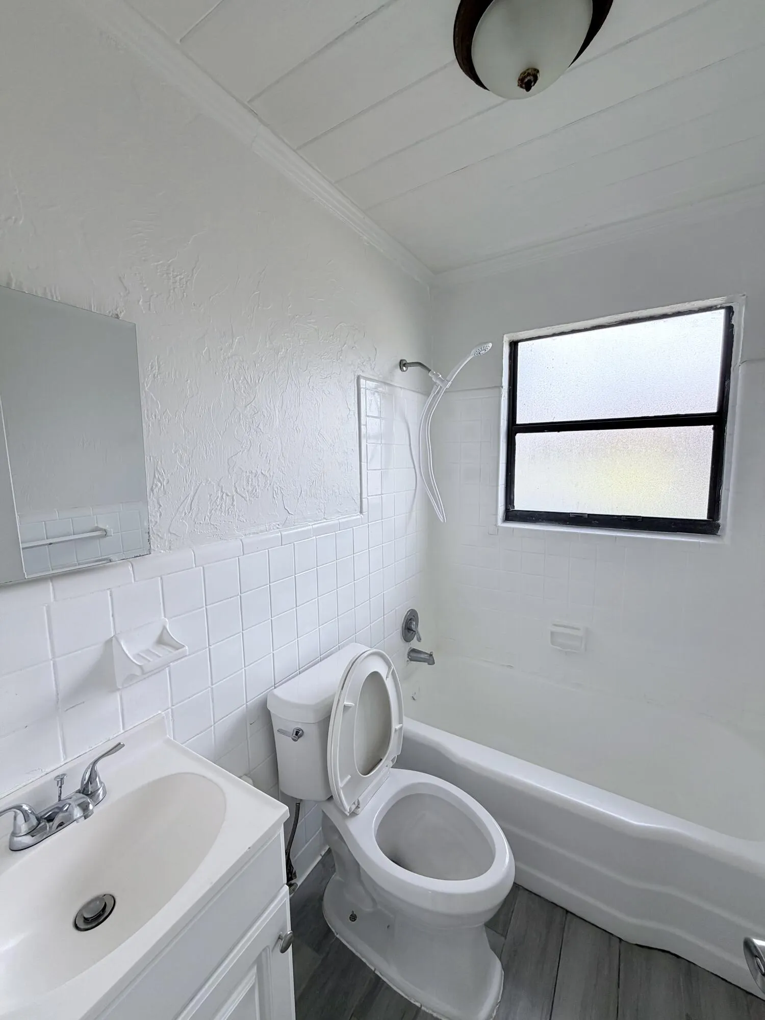 1409 W 33RD Street #2