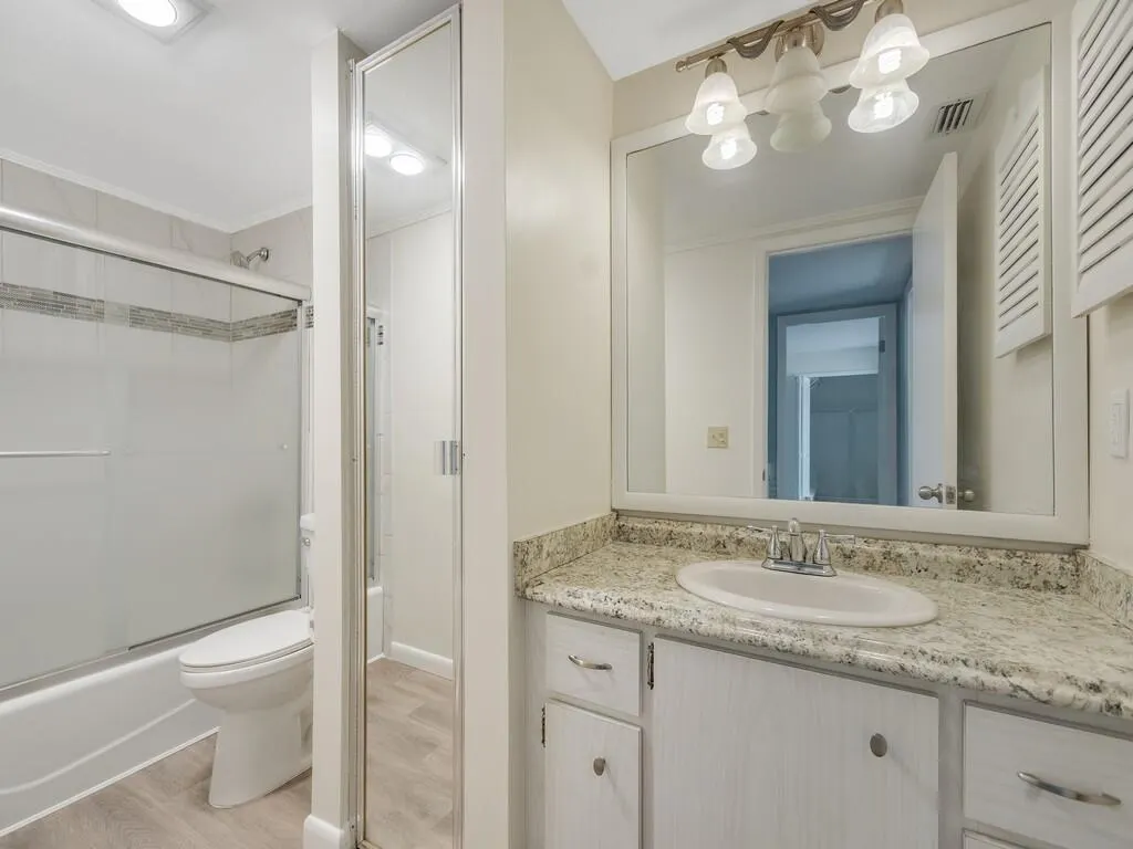 1170 6TH Avenue #2