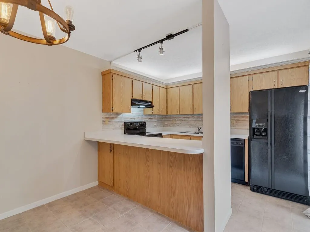 1170 6TH Avenue #2