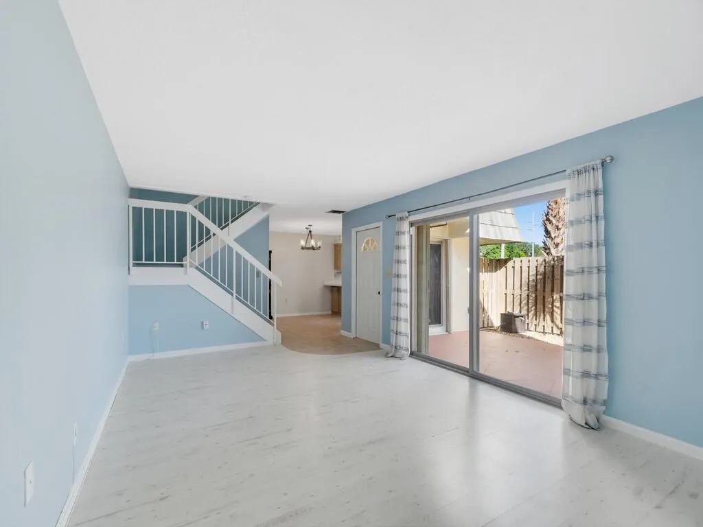 1170 6TH Avenue #2