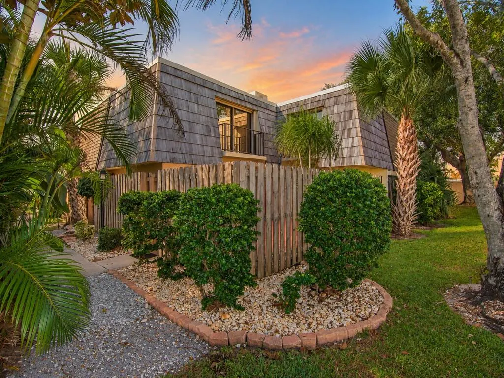 1170 6TH Avenue #2