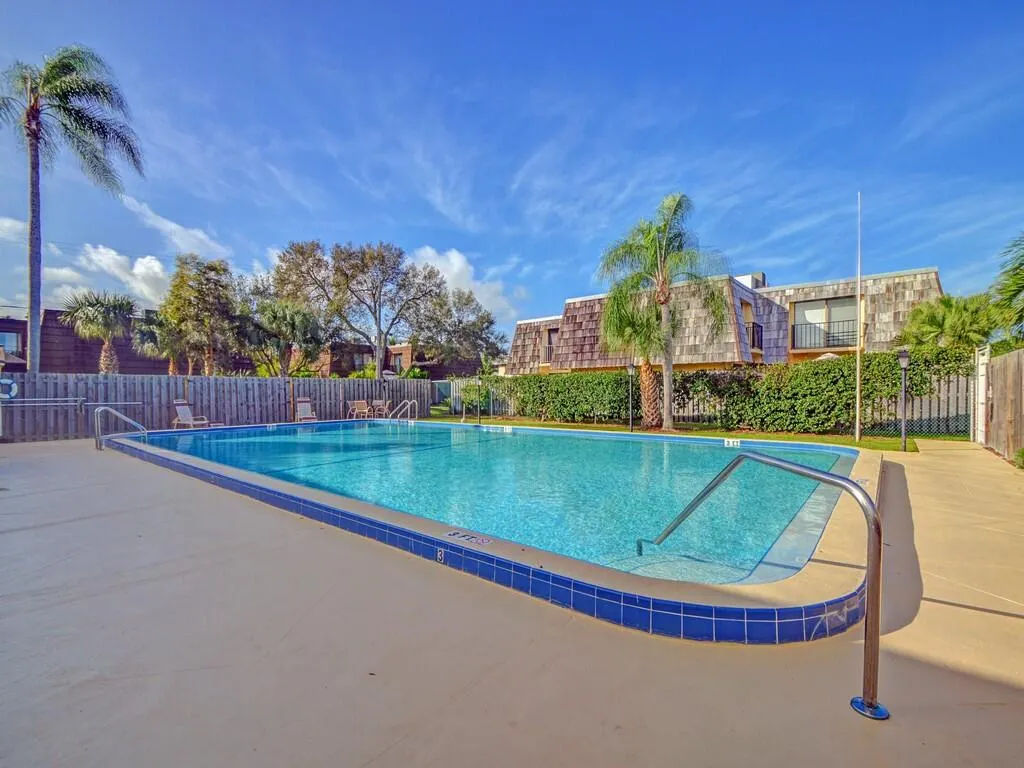 1170 6TH Avenue #2