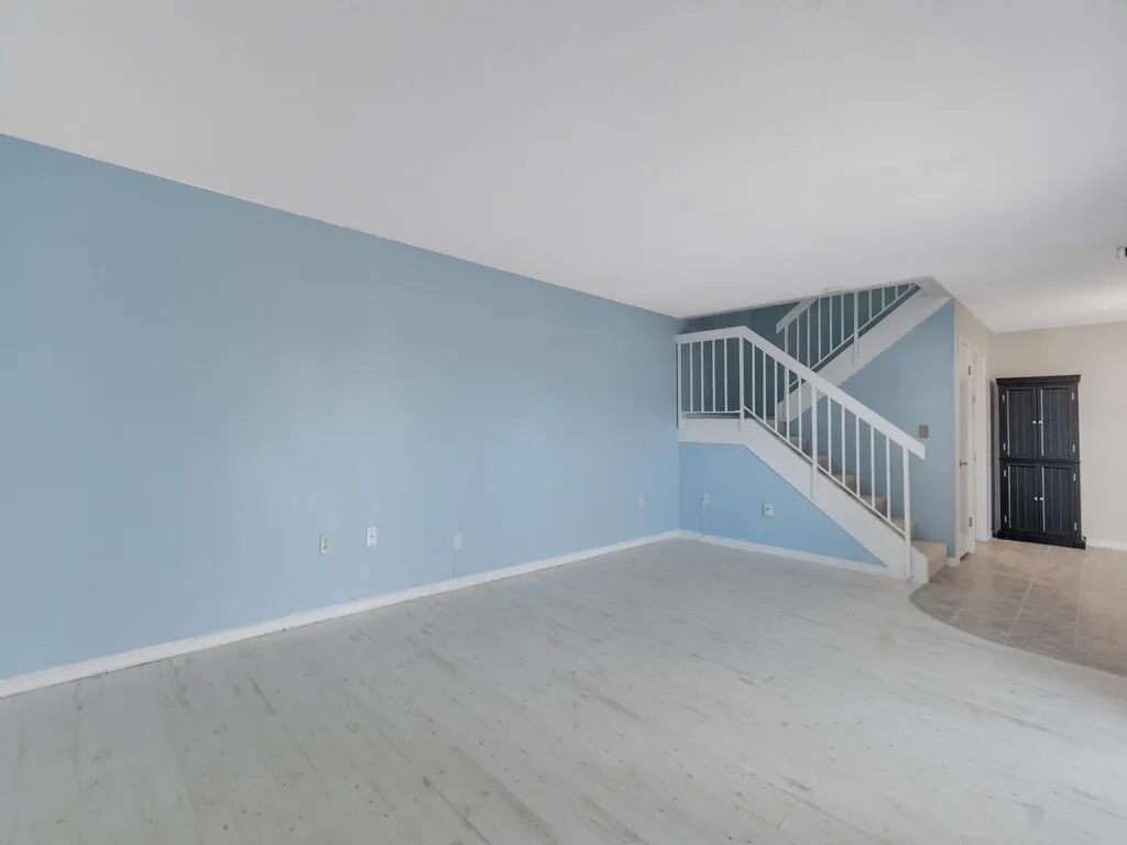 1170 6TH Avenue #2