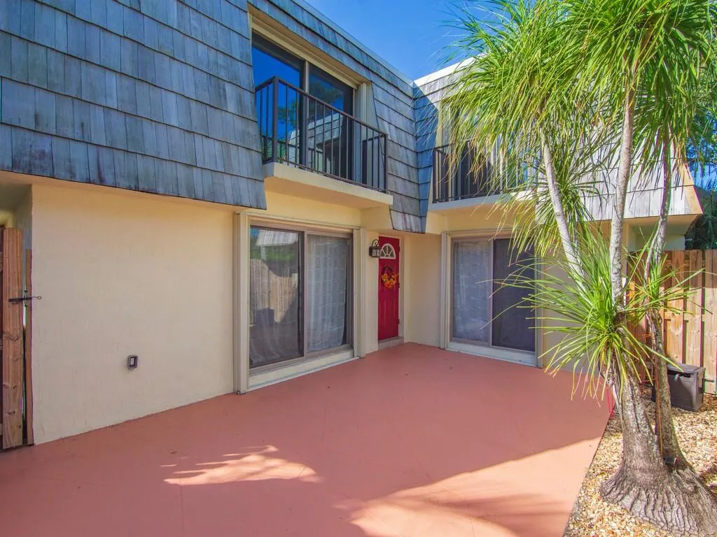 1170 6TH Avenue #2