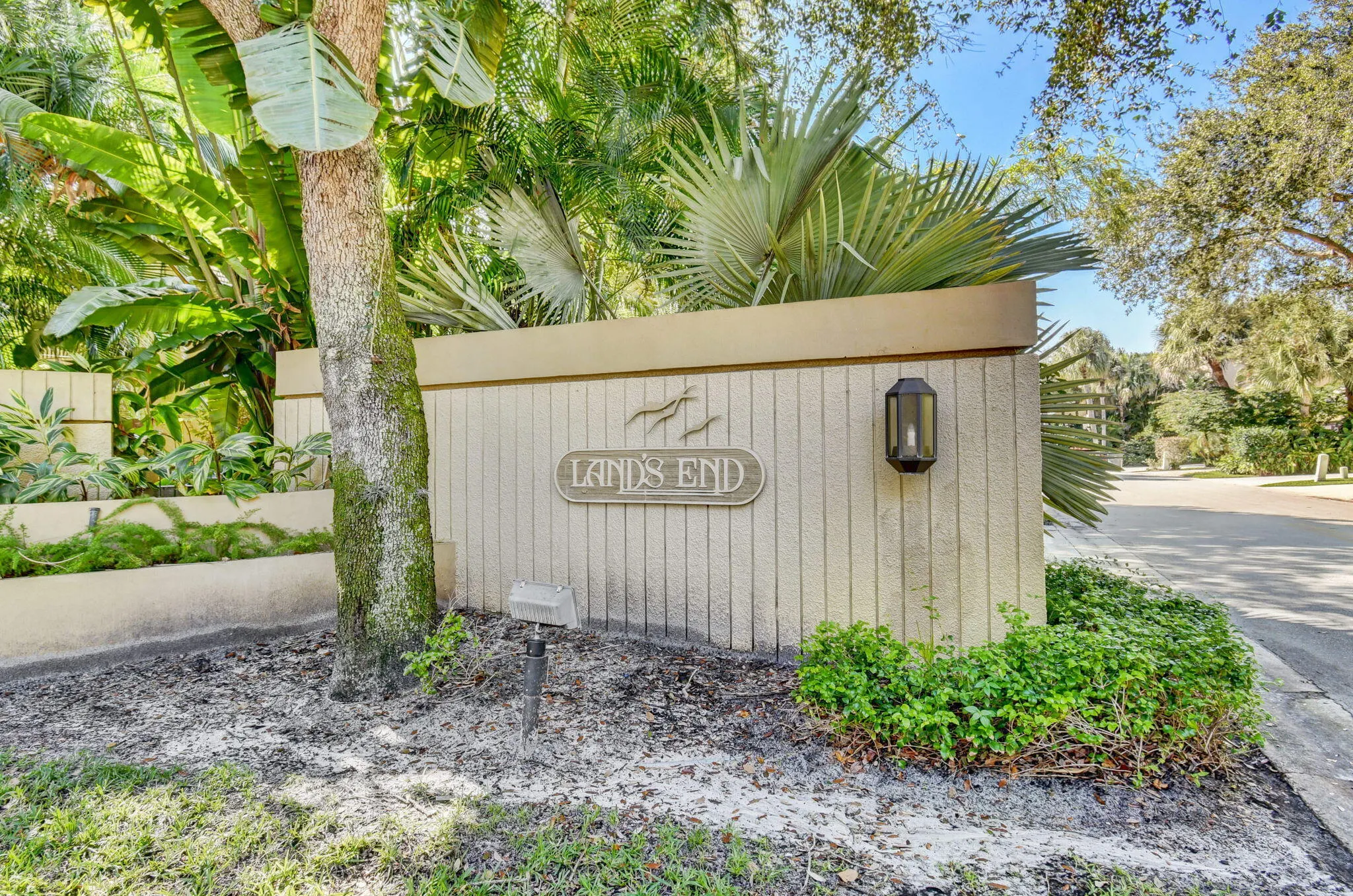 702 Saint Albans Drive