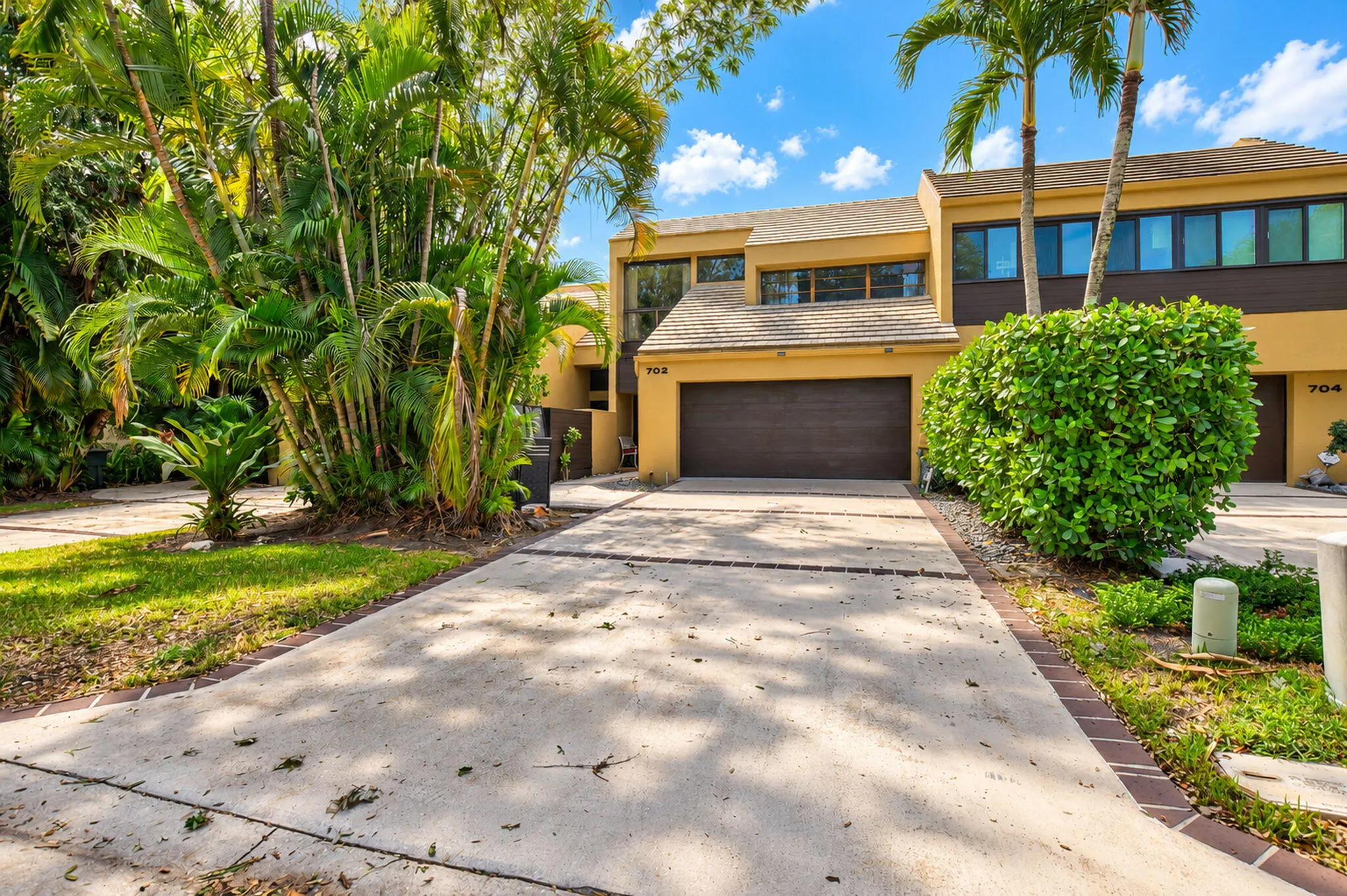 702 Saint Albans Drive