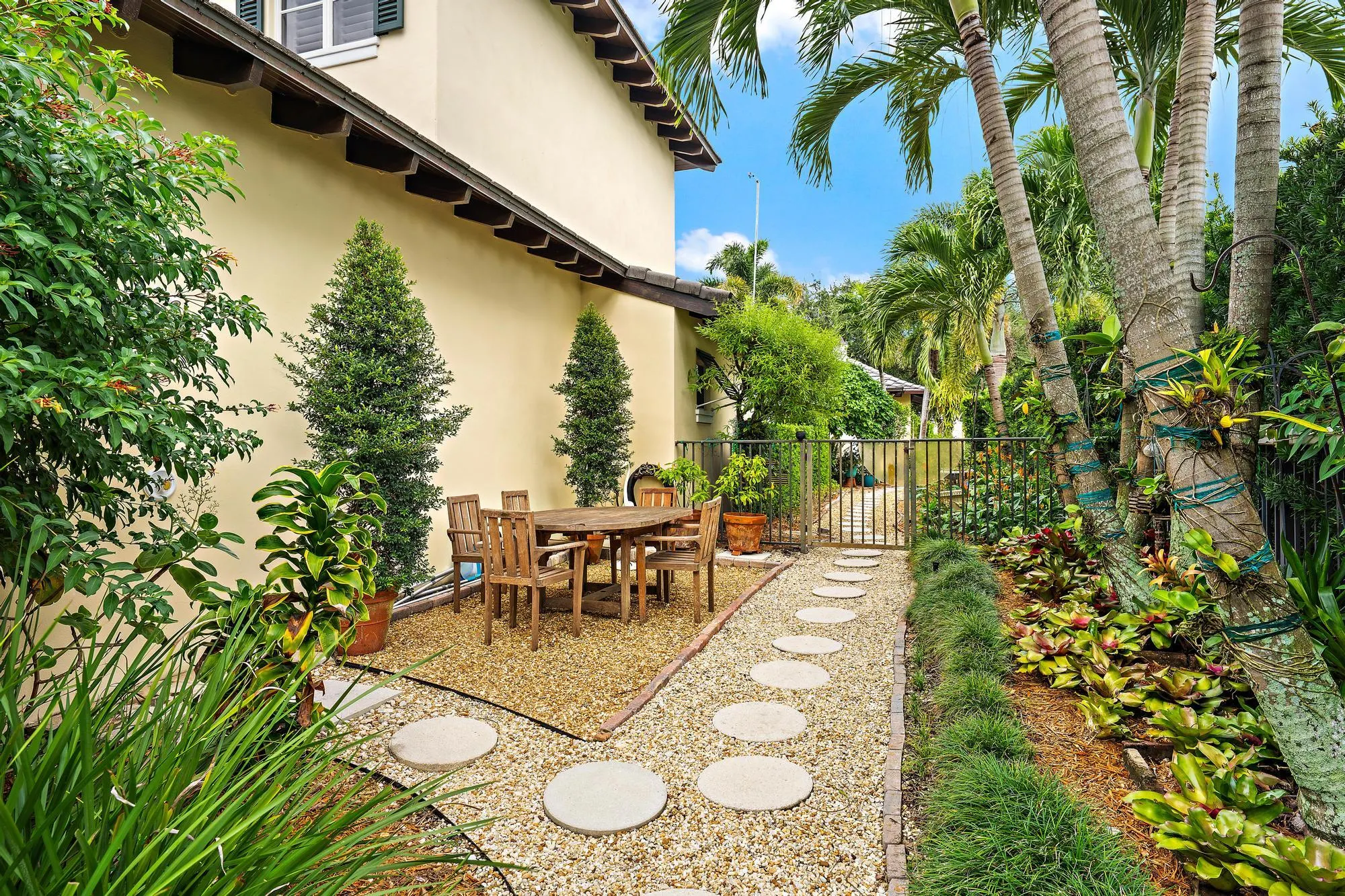 210 Echo Drive