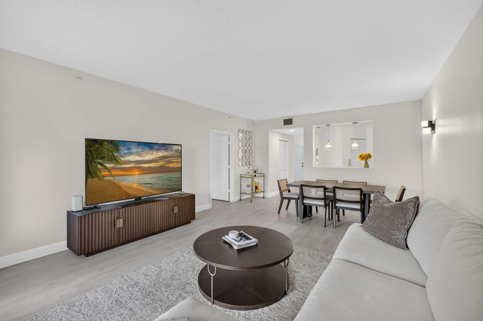300 UNO LAGO Drive #104