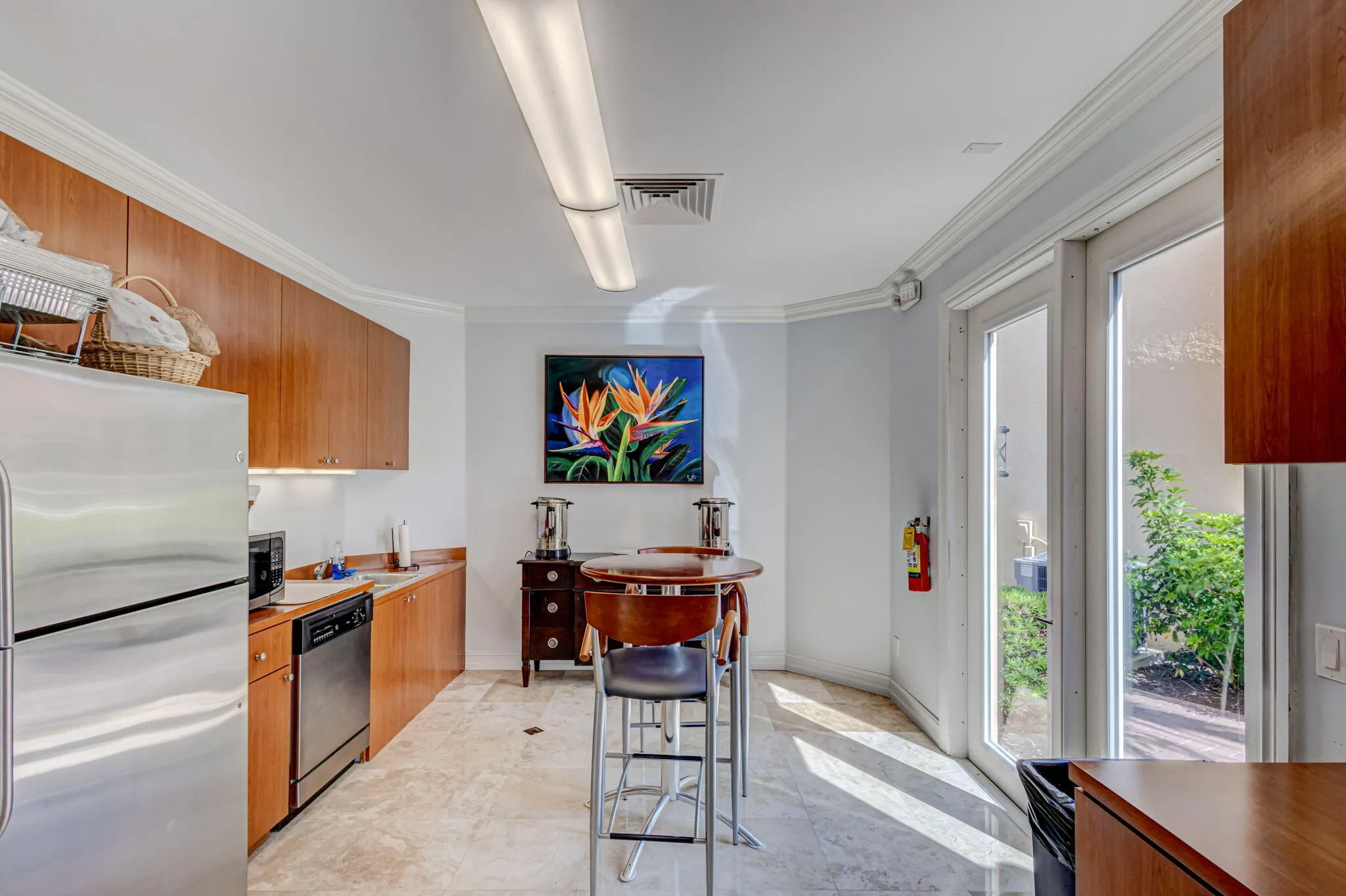 300 UNO LAGO Drive #104