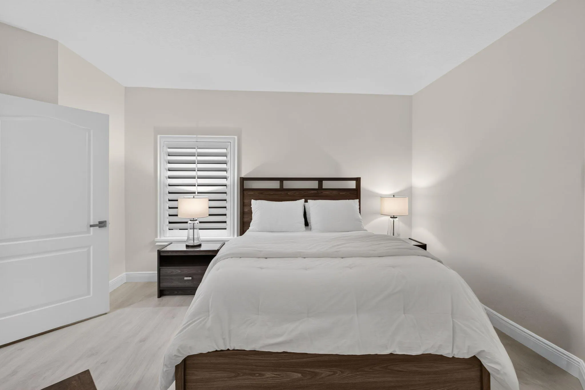 300 UNO LAGO Drive #104