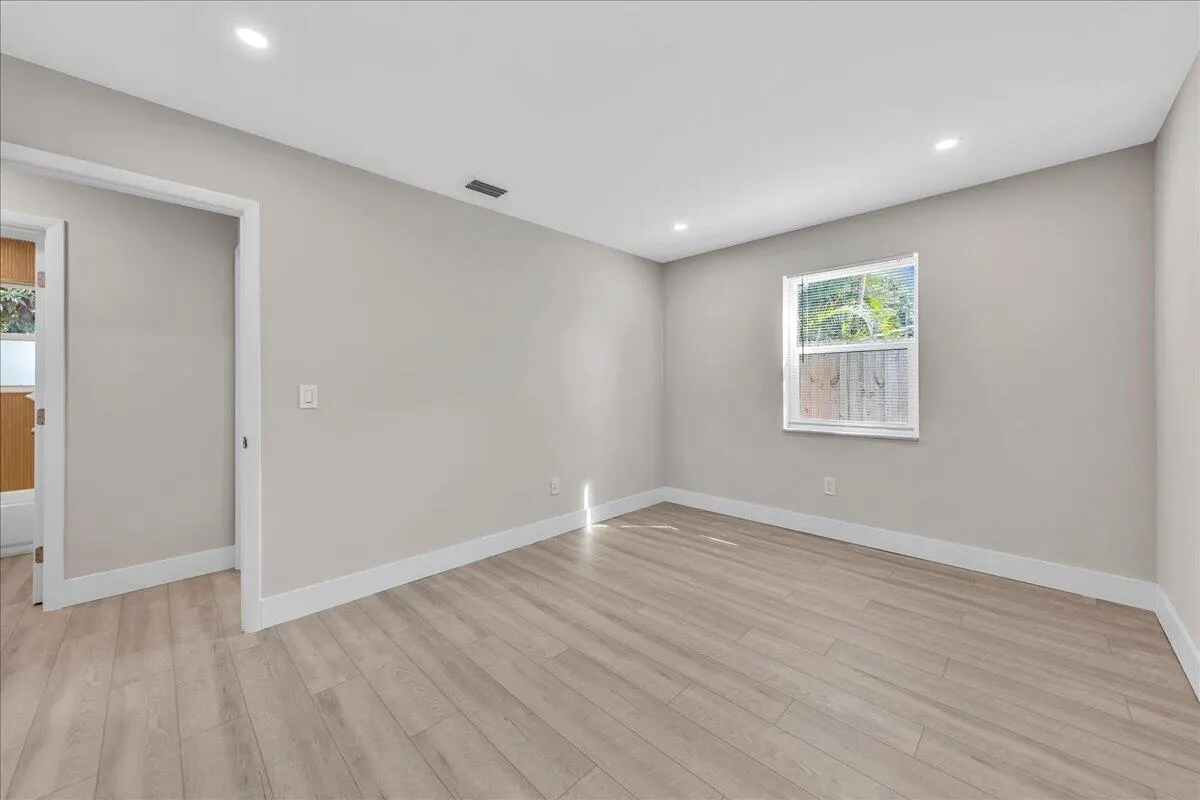 1463 8th Street