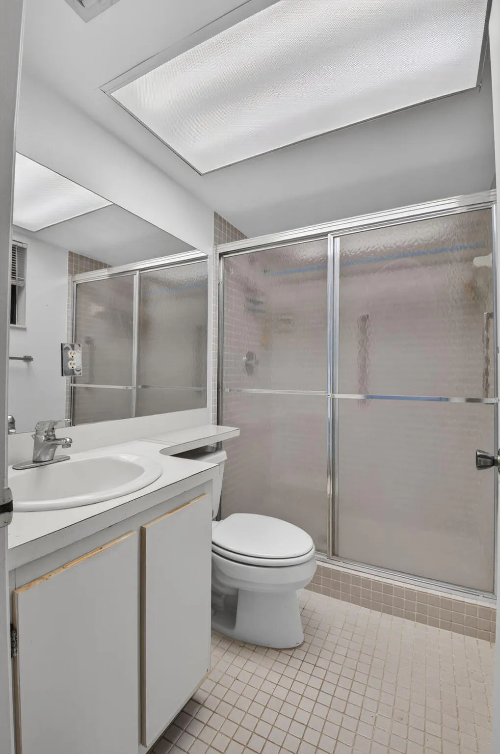 5250 LAS VERDES Circle #314