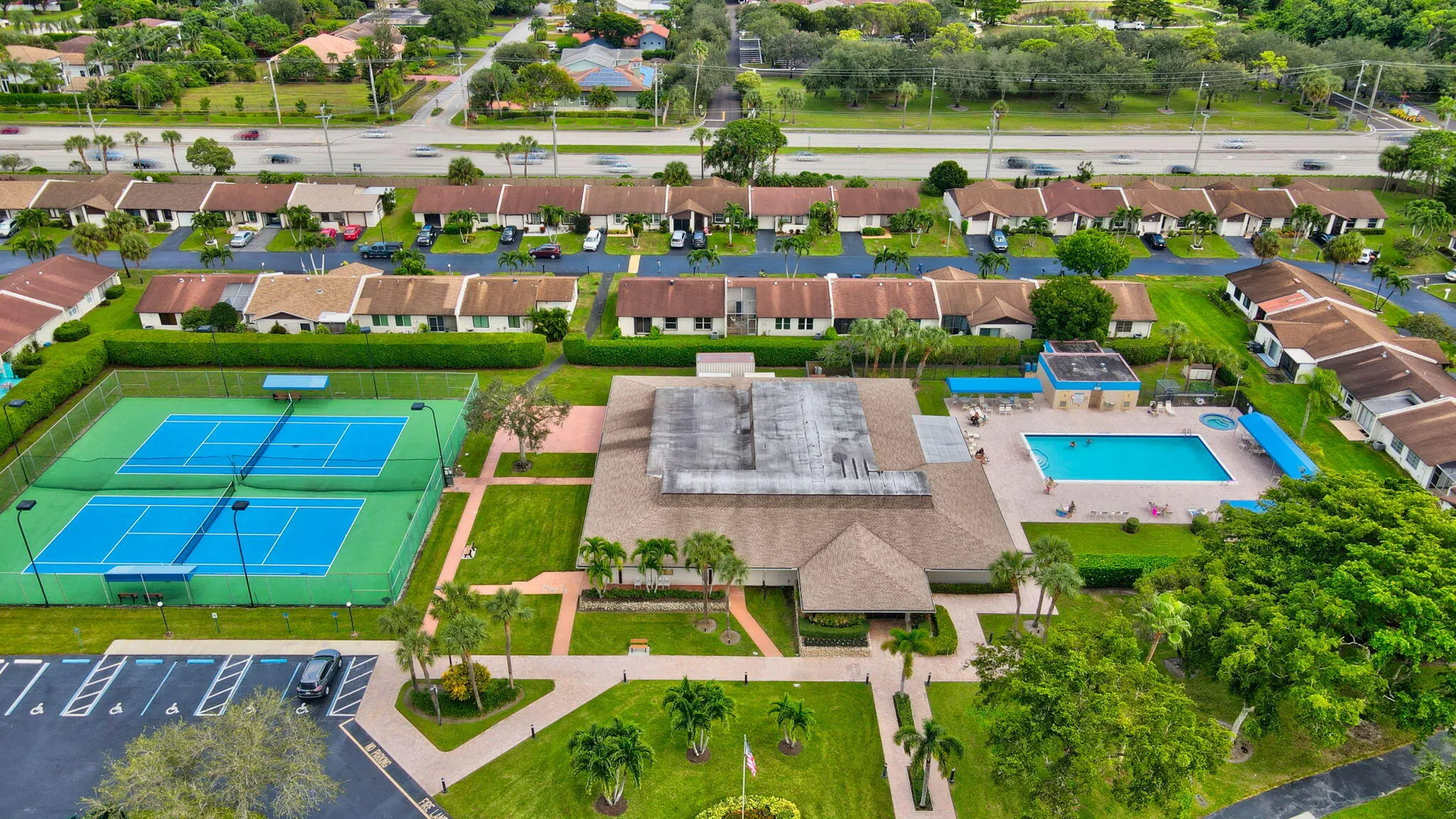 5250 LAS VERDES Circle #314