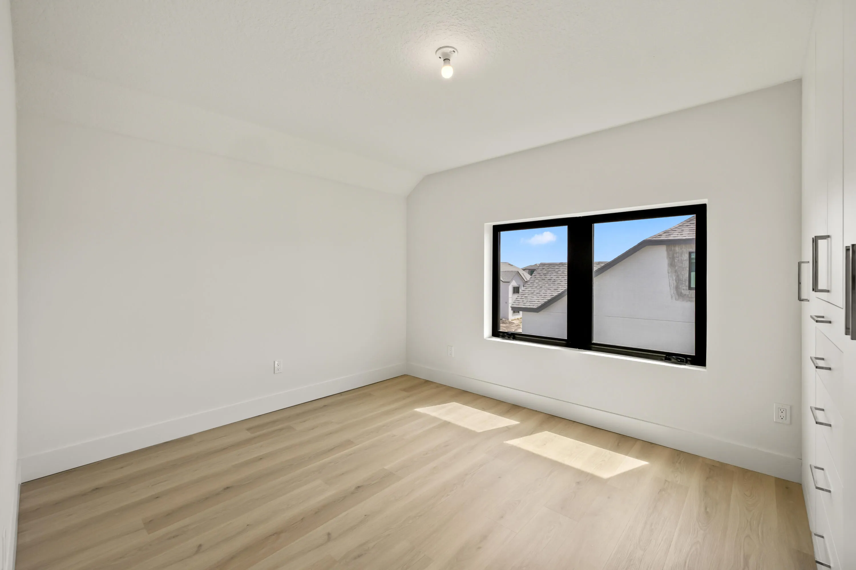 1883 Sforno Road