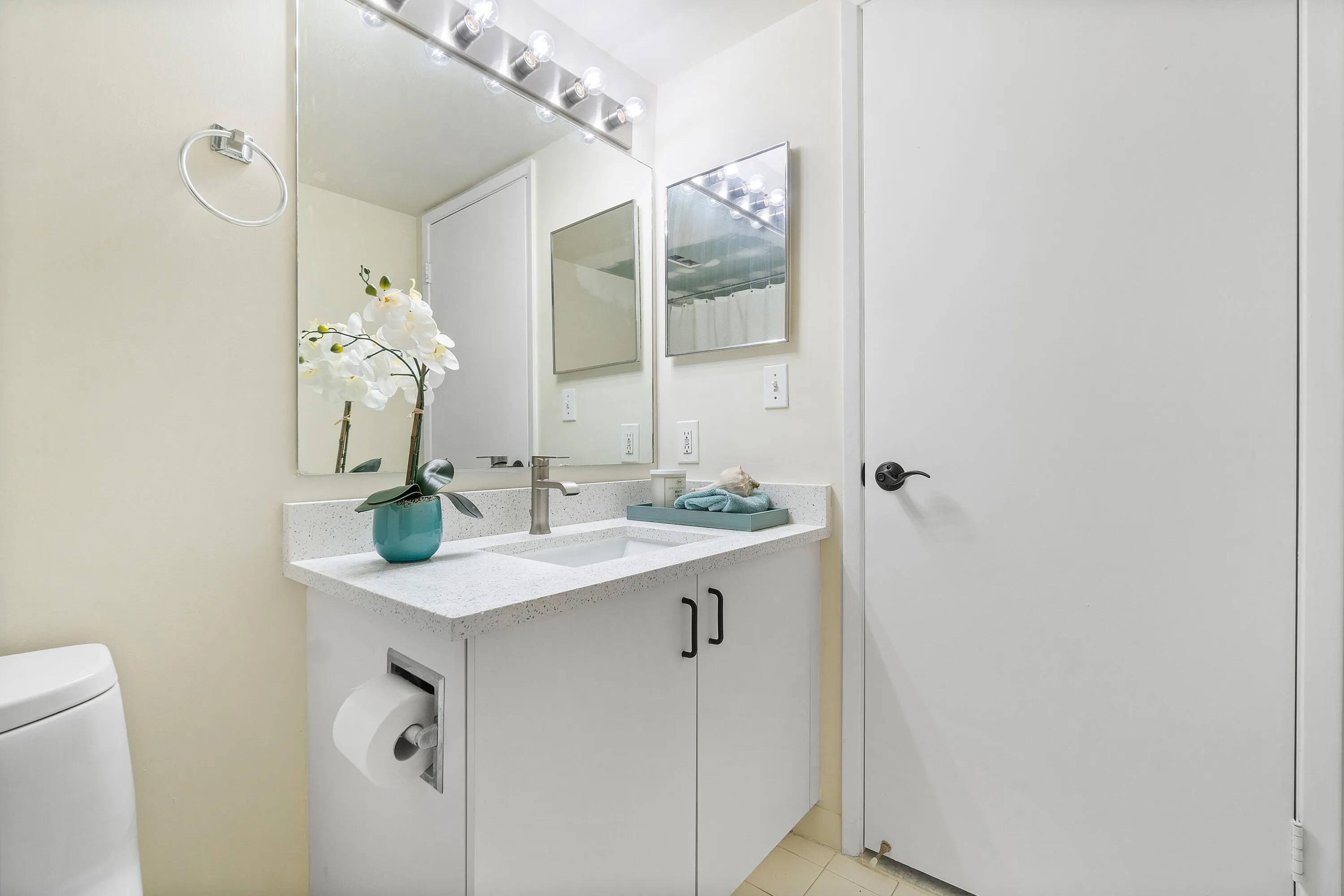 135 Yacht Club Way #209