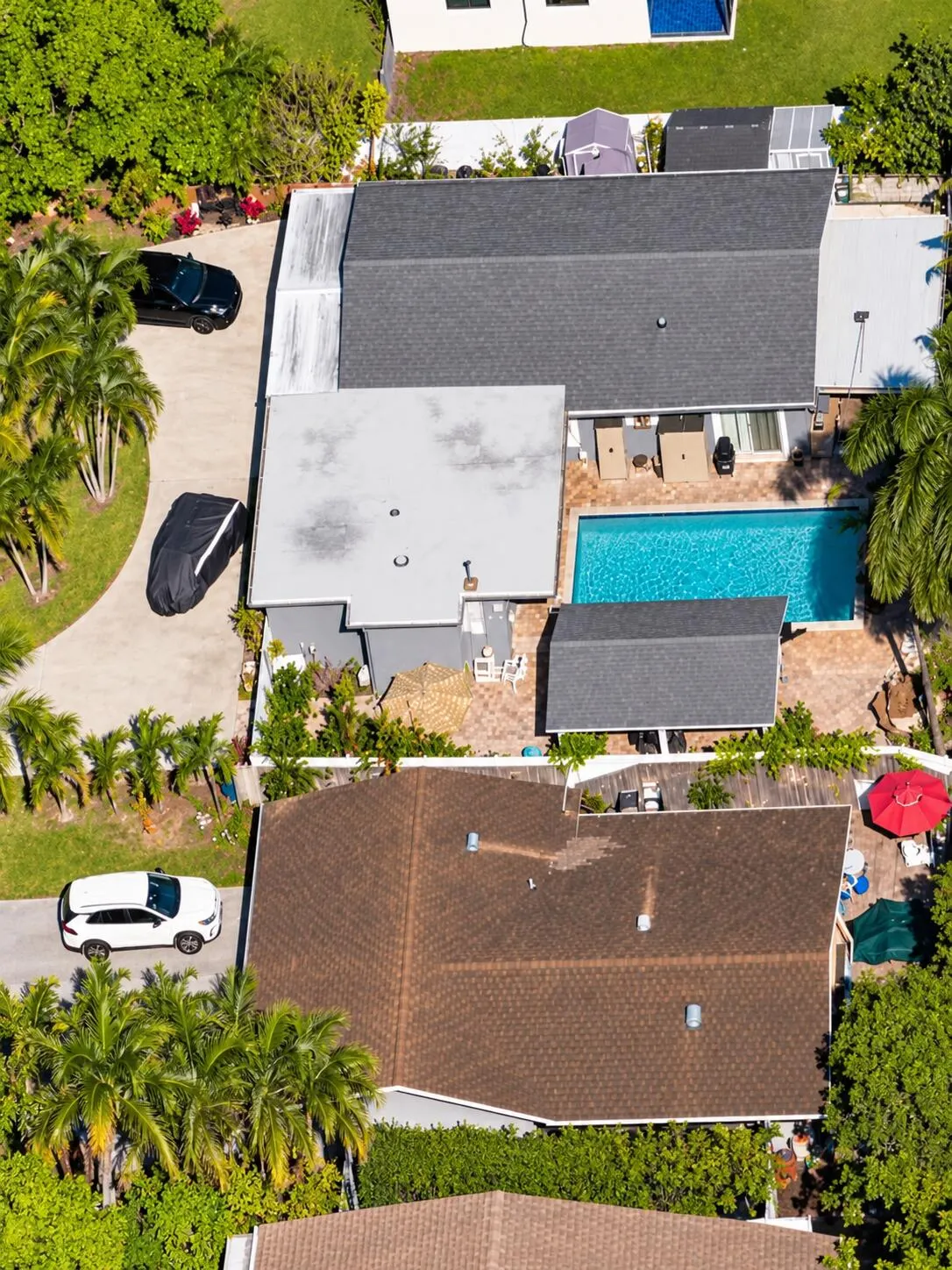 692 HARTH Drive