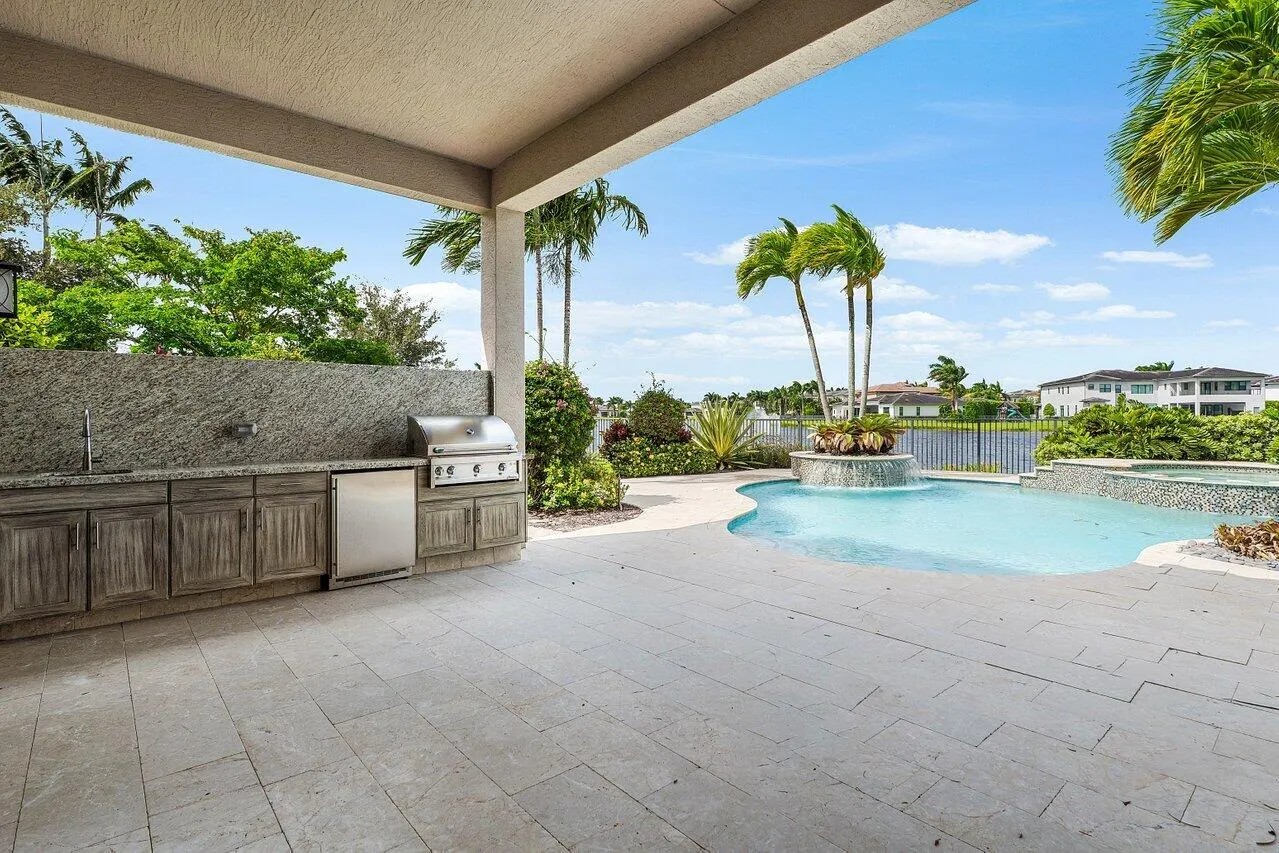 17143 Ludovica Lane
