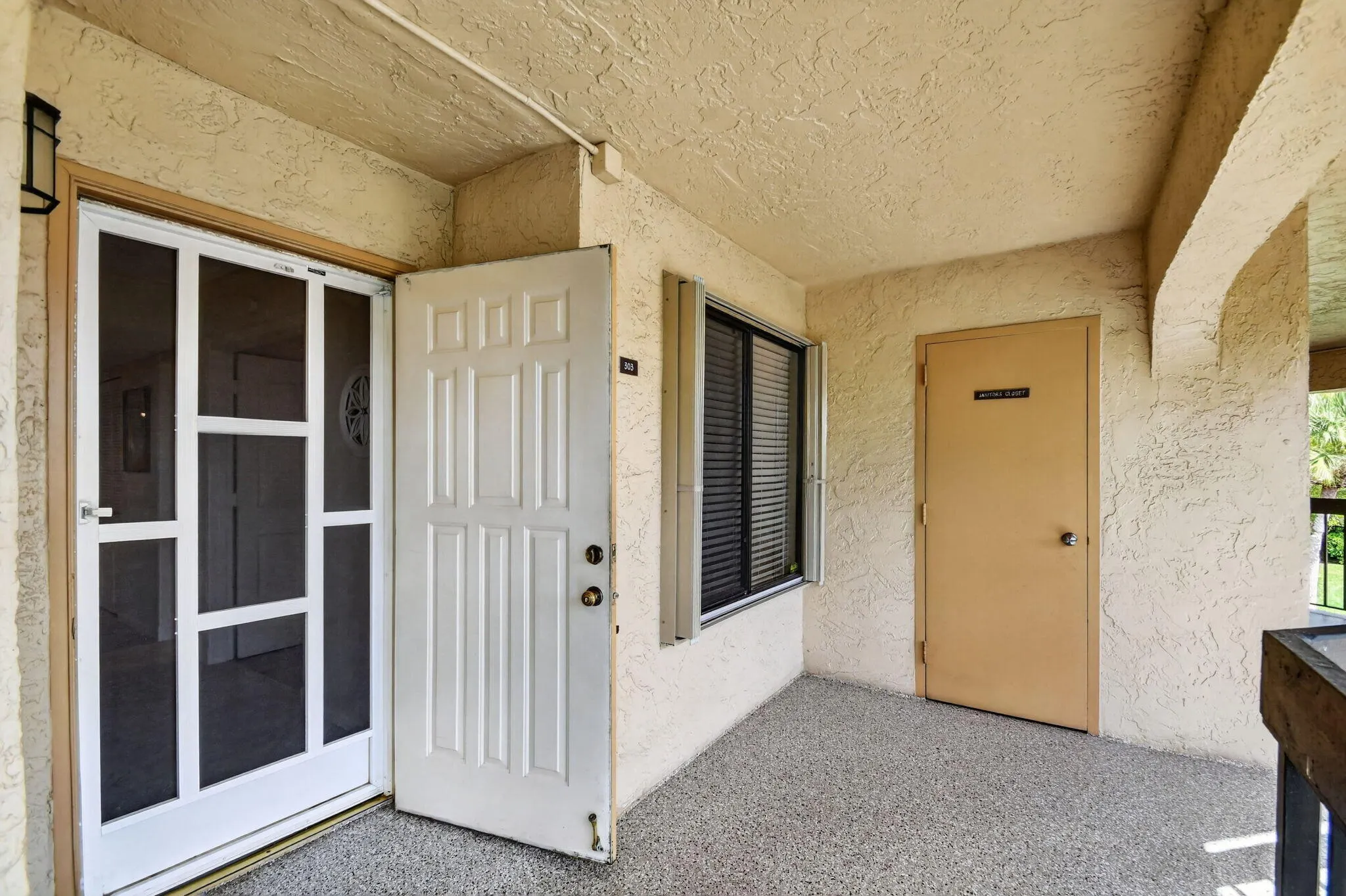 10156 MANGROVE Drive #303