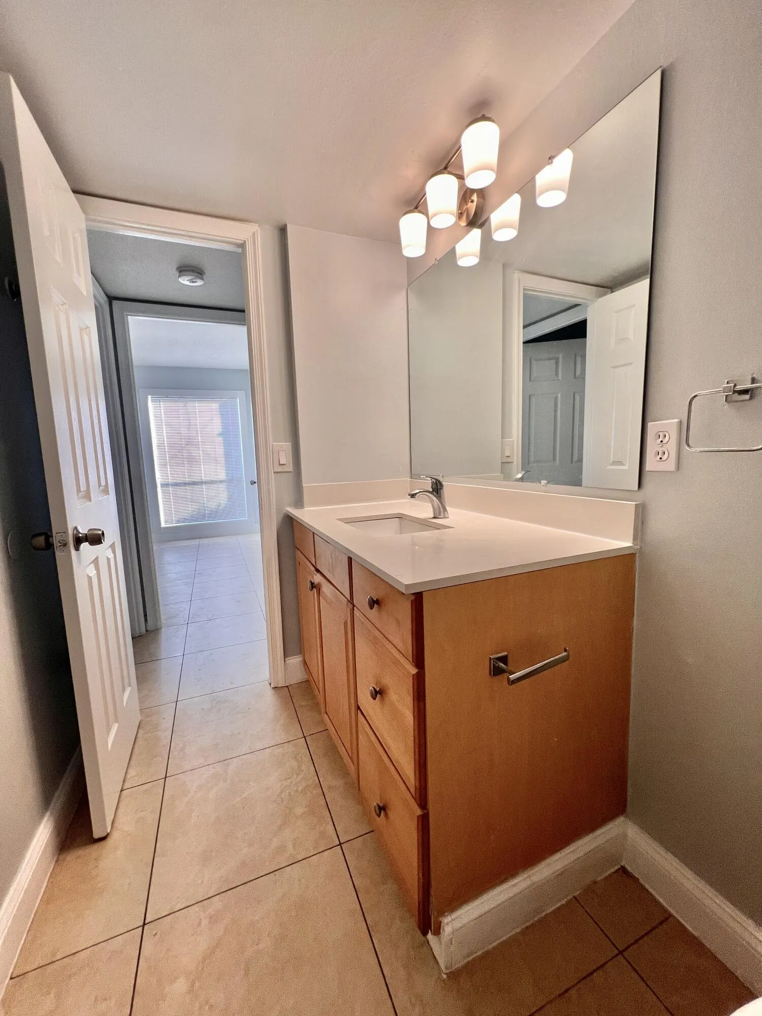 1500 N Congress Avenue #B35