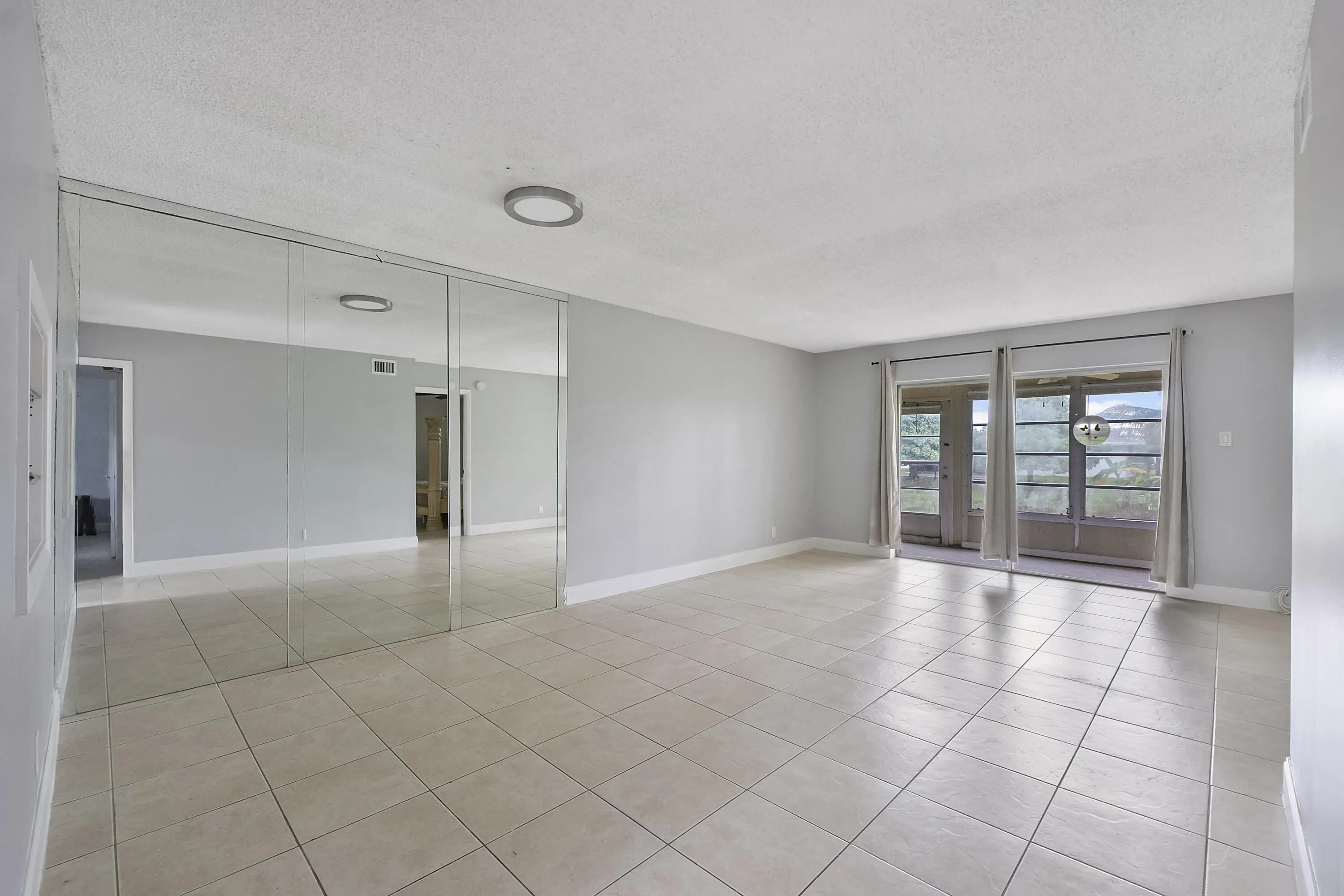 7505 NW 5TH Place #106