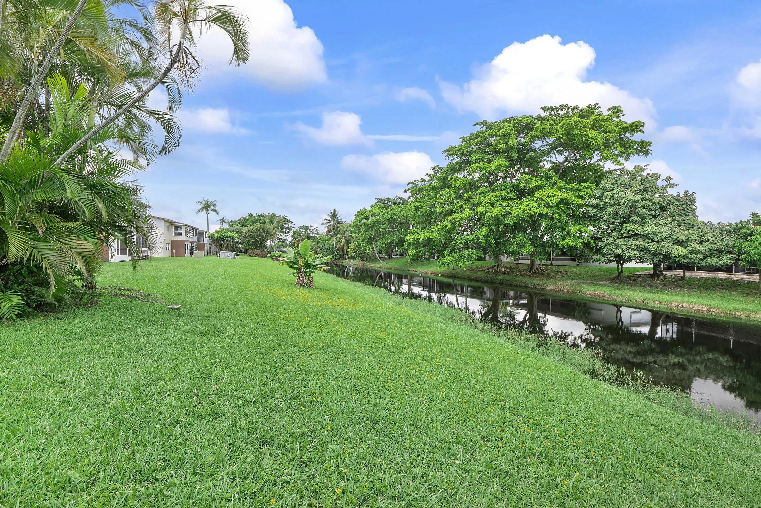 7505 NW 5TH Place #106
