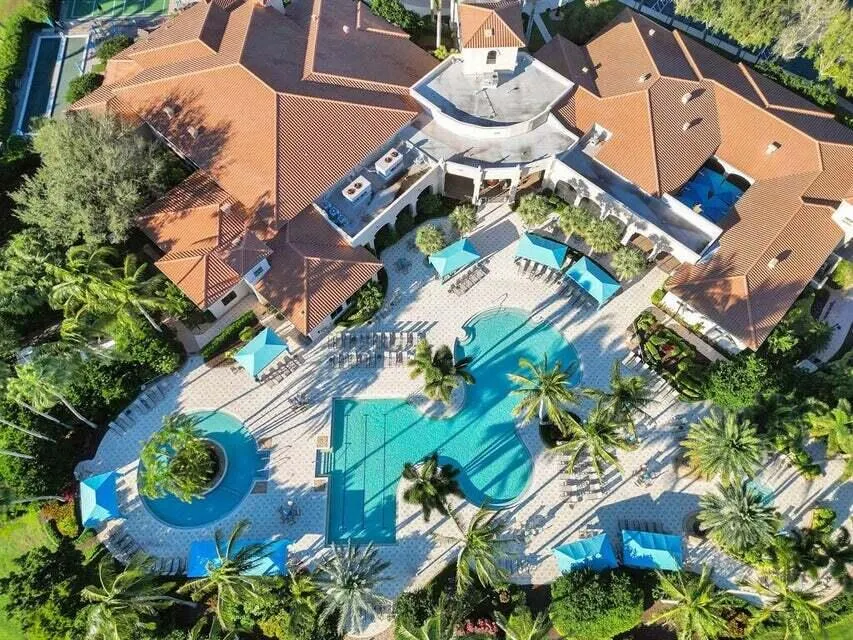 6874 Venidita Beach Drive