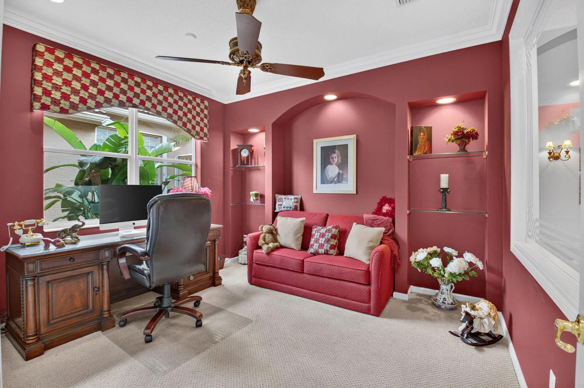 6874 Venidita Beach Drive