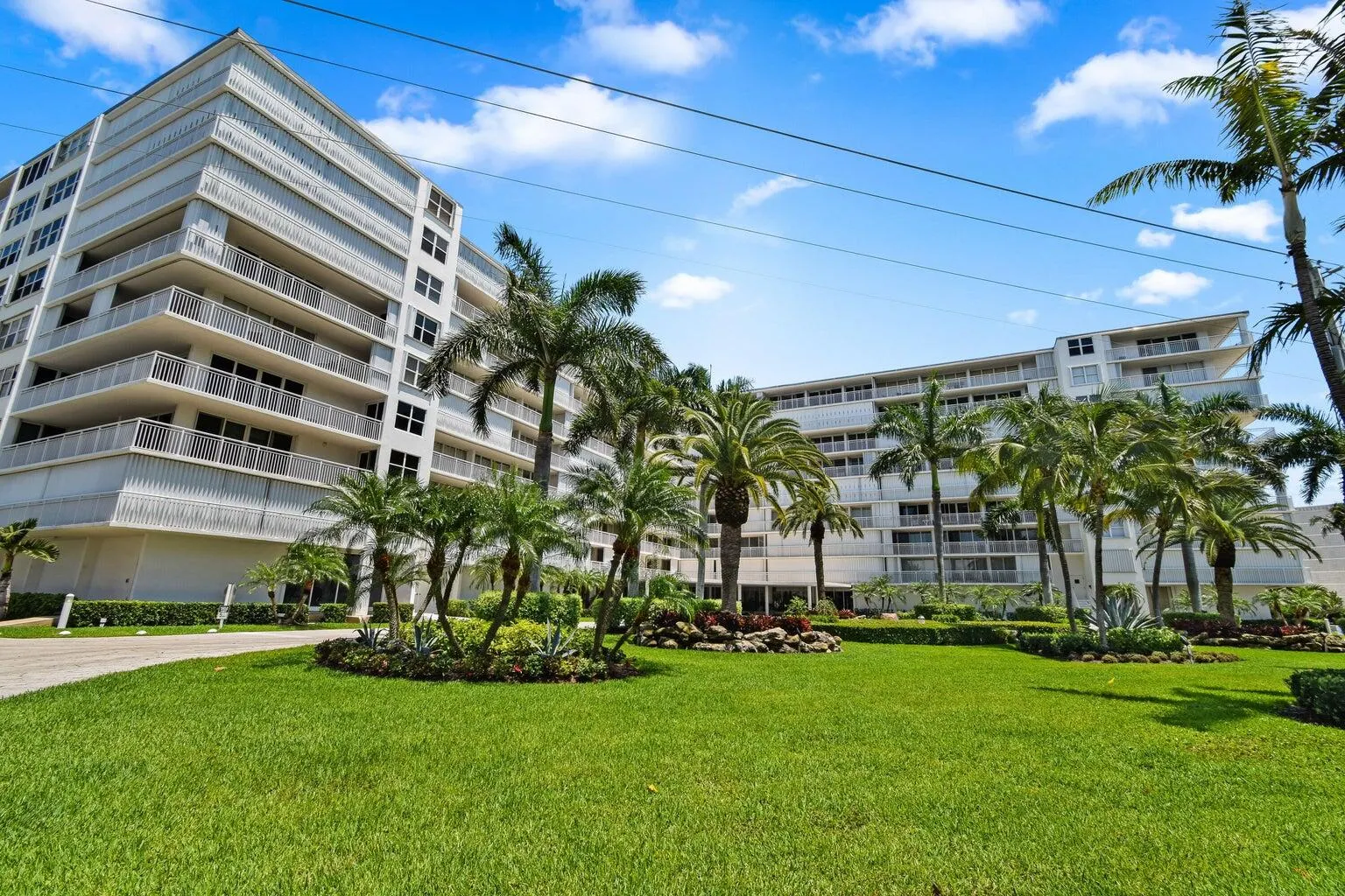 3546 S OCEAN Boulevard #527