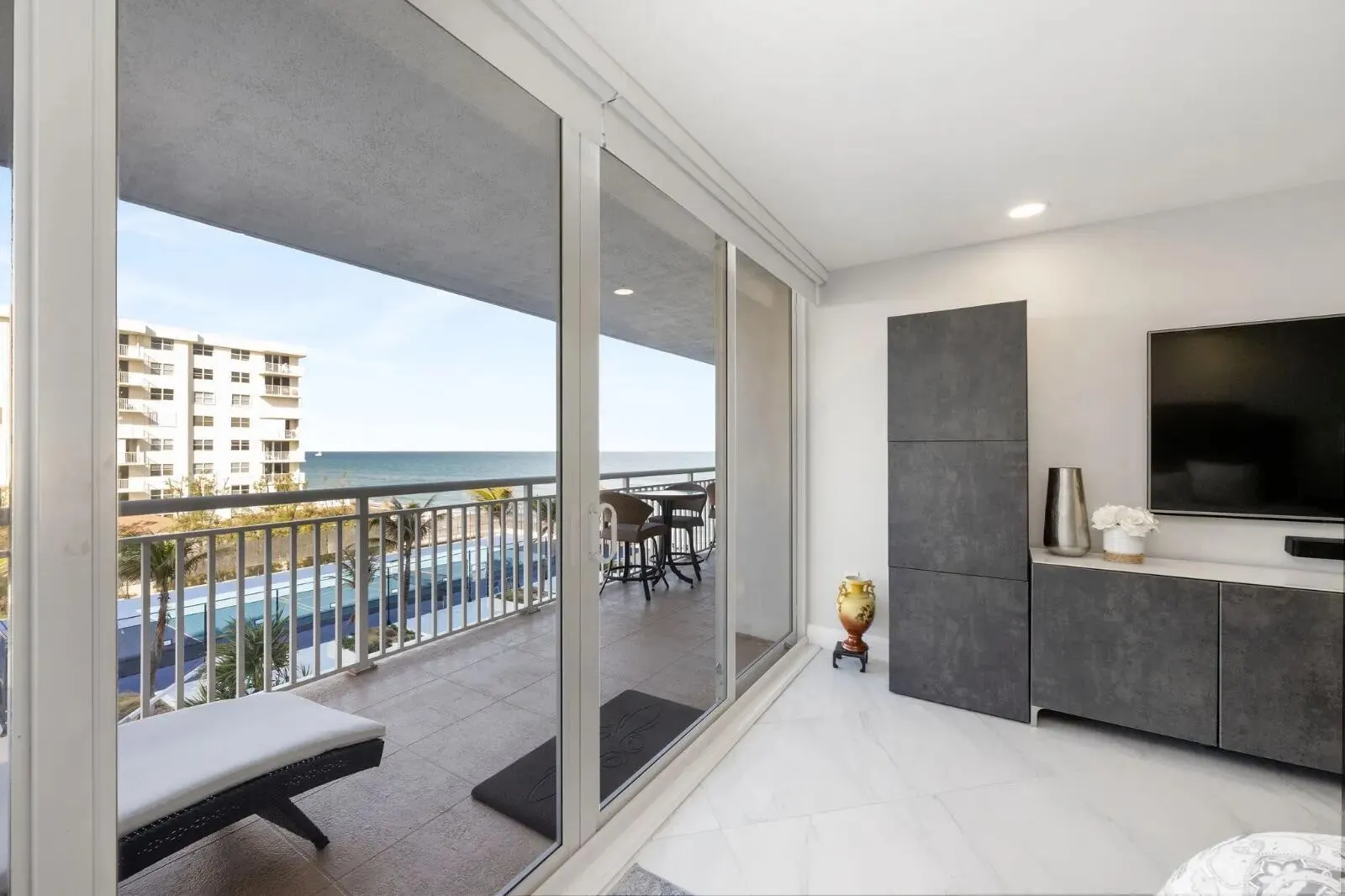 3546 S OCEAN Boulevard #527