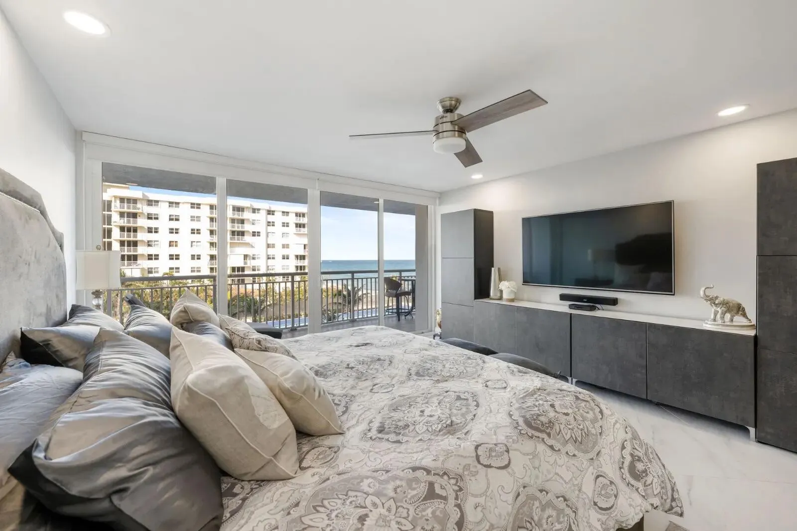 3546 S OCEAN Boulevard #527