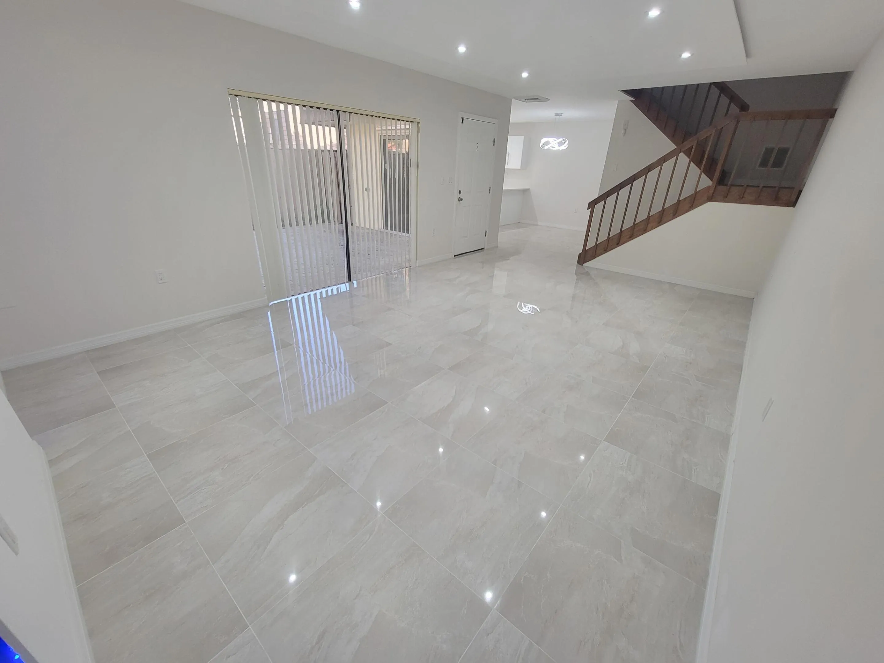 1514 15TH Court