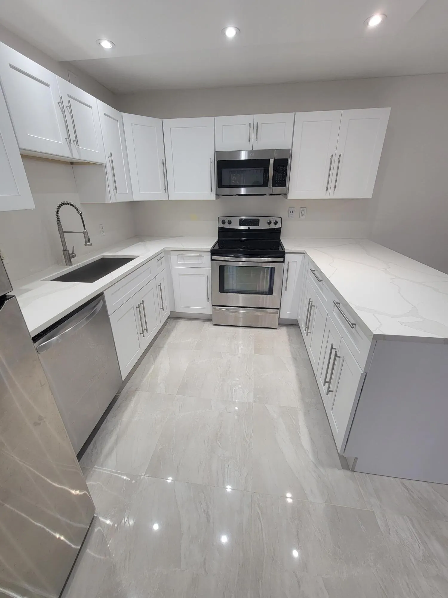 1514 15TH Court