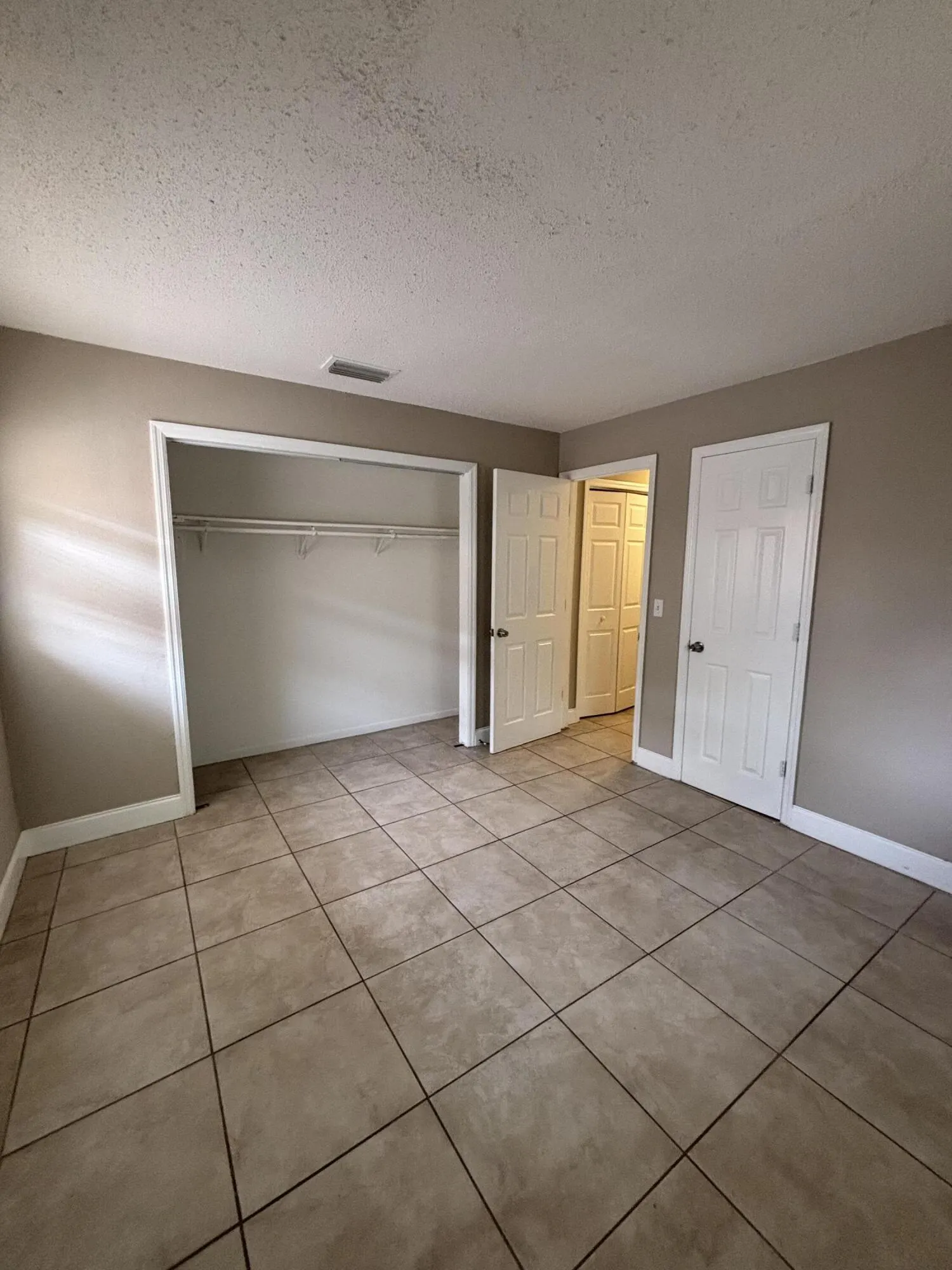 1550 NW 15TH Street #6
