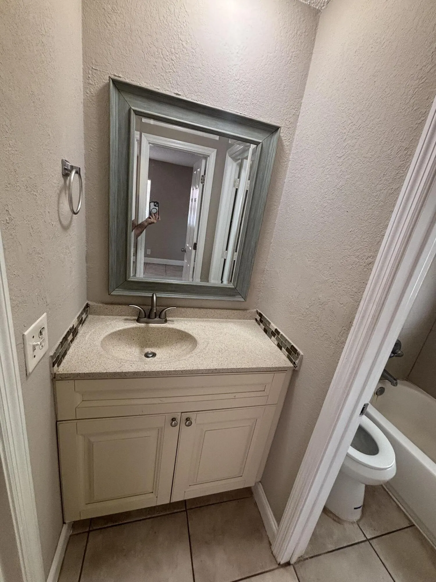 1550 NW 15TH Street #6