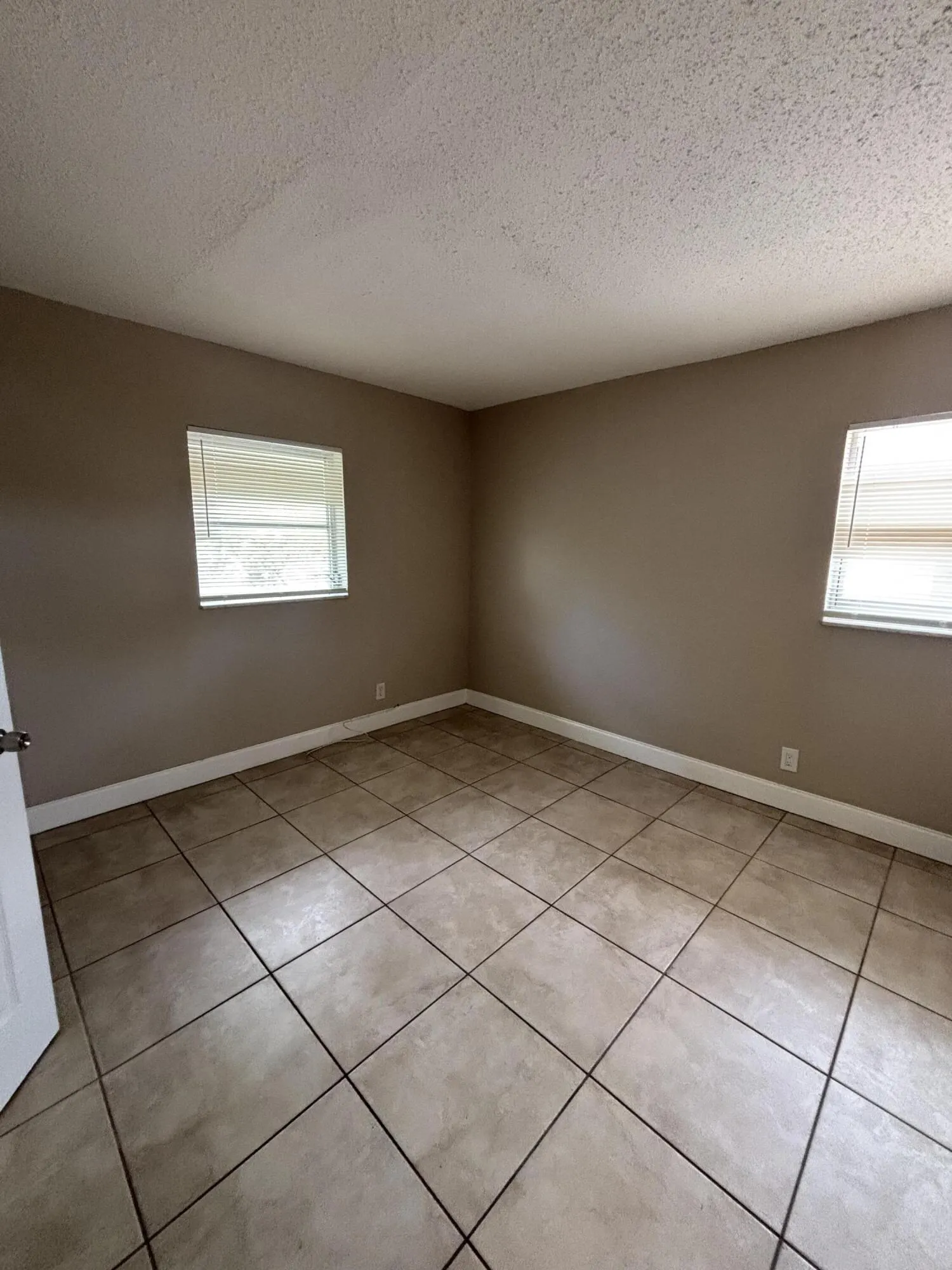 1550 NW 15TH Street #6