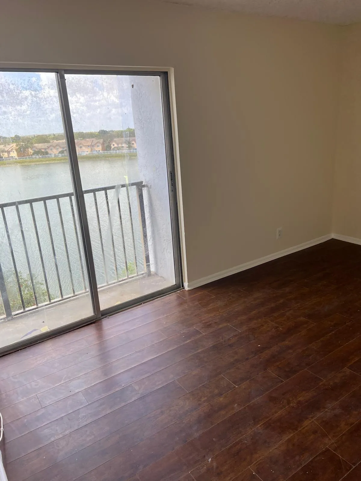 8600 N Sherman Circle #502