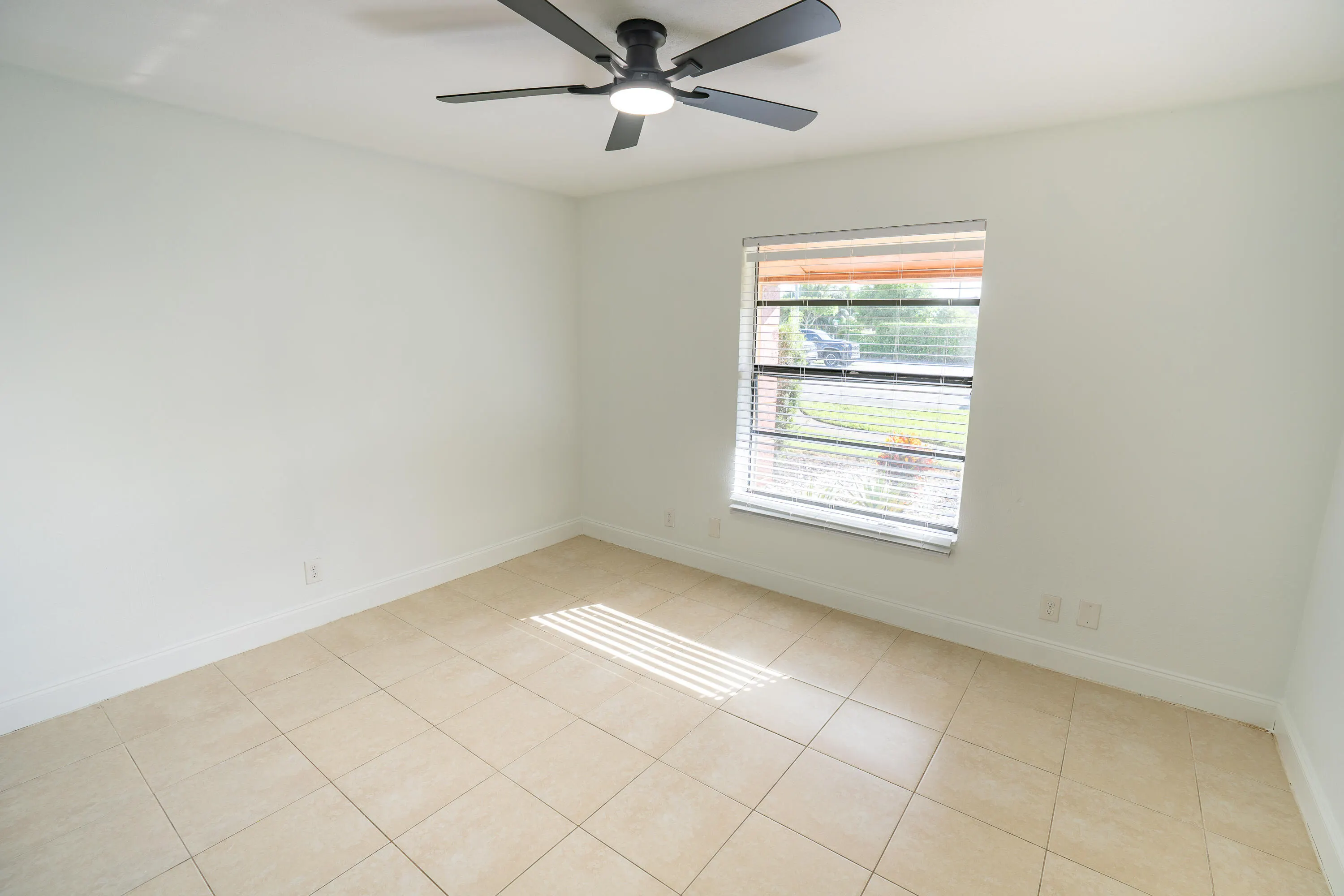 4259 ROYAL BANYAN Way #B