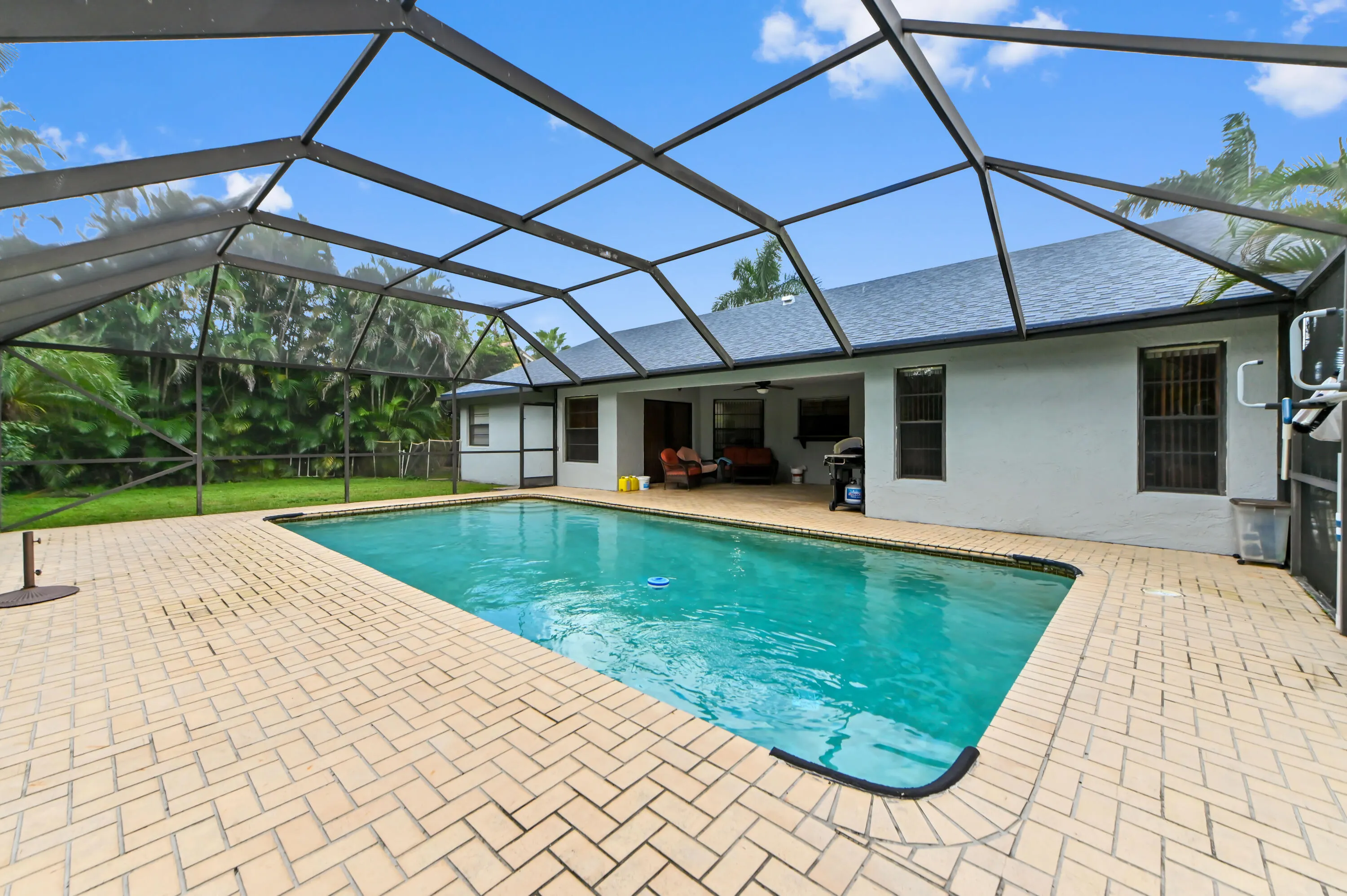 8621 Winnipesaukee Way