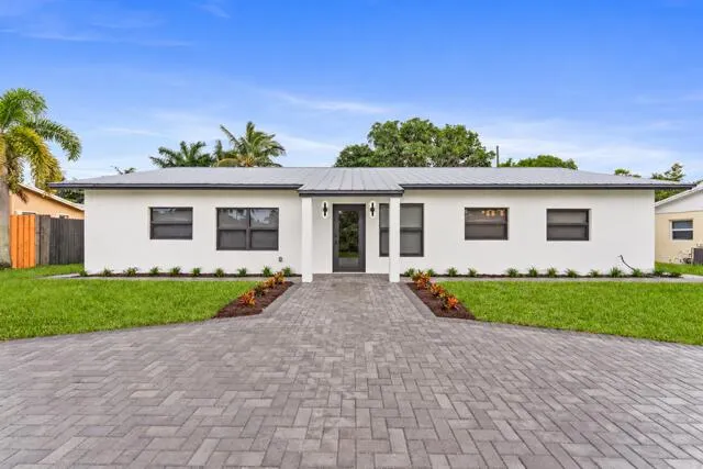 162 SE 27TH Way