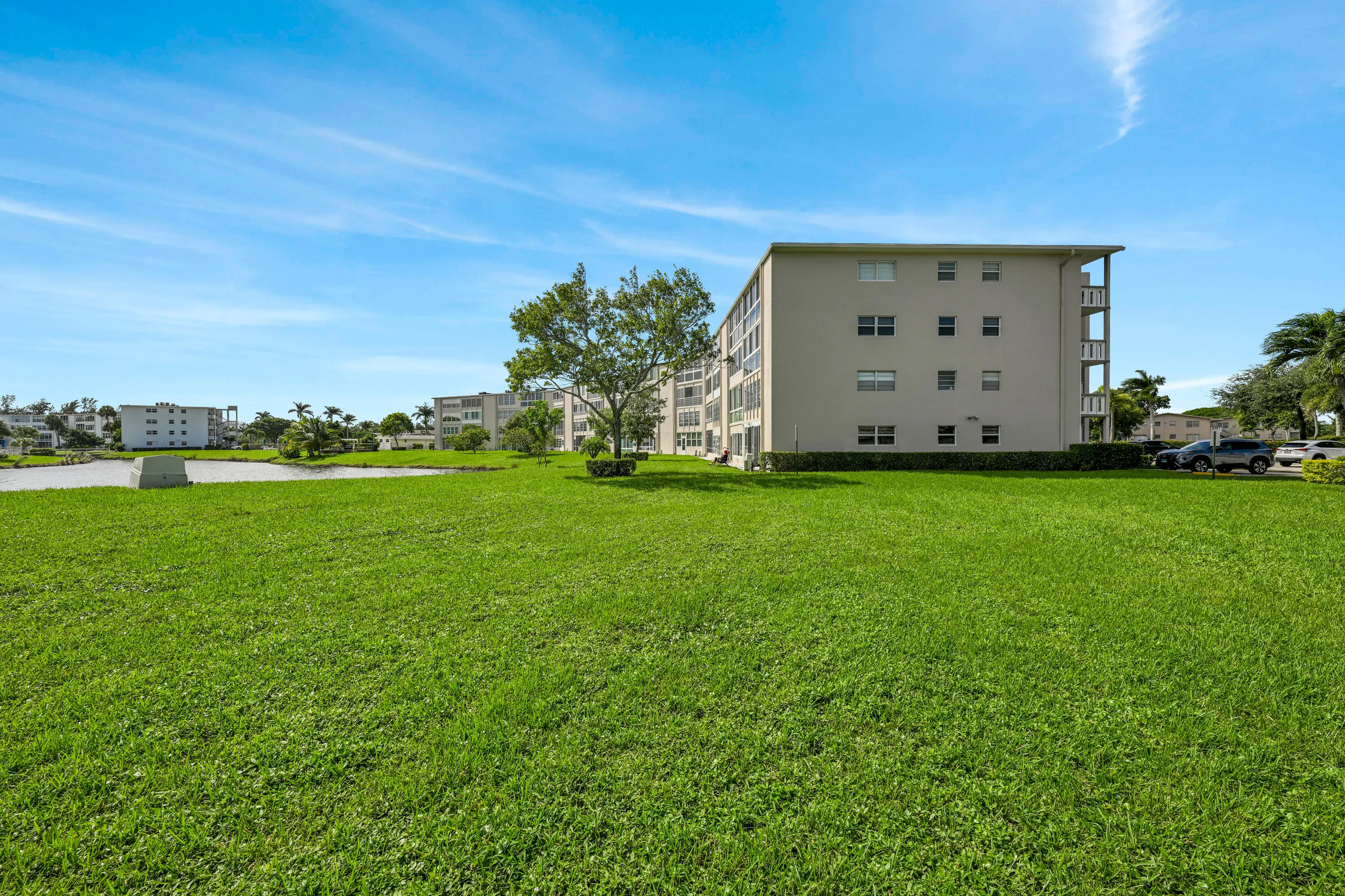 363 WELLINGTON J