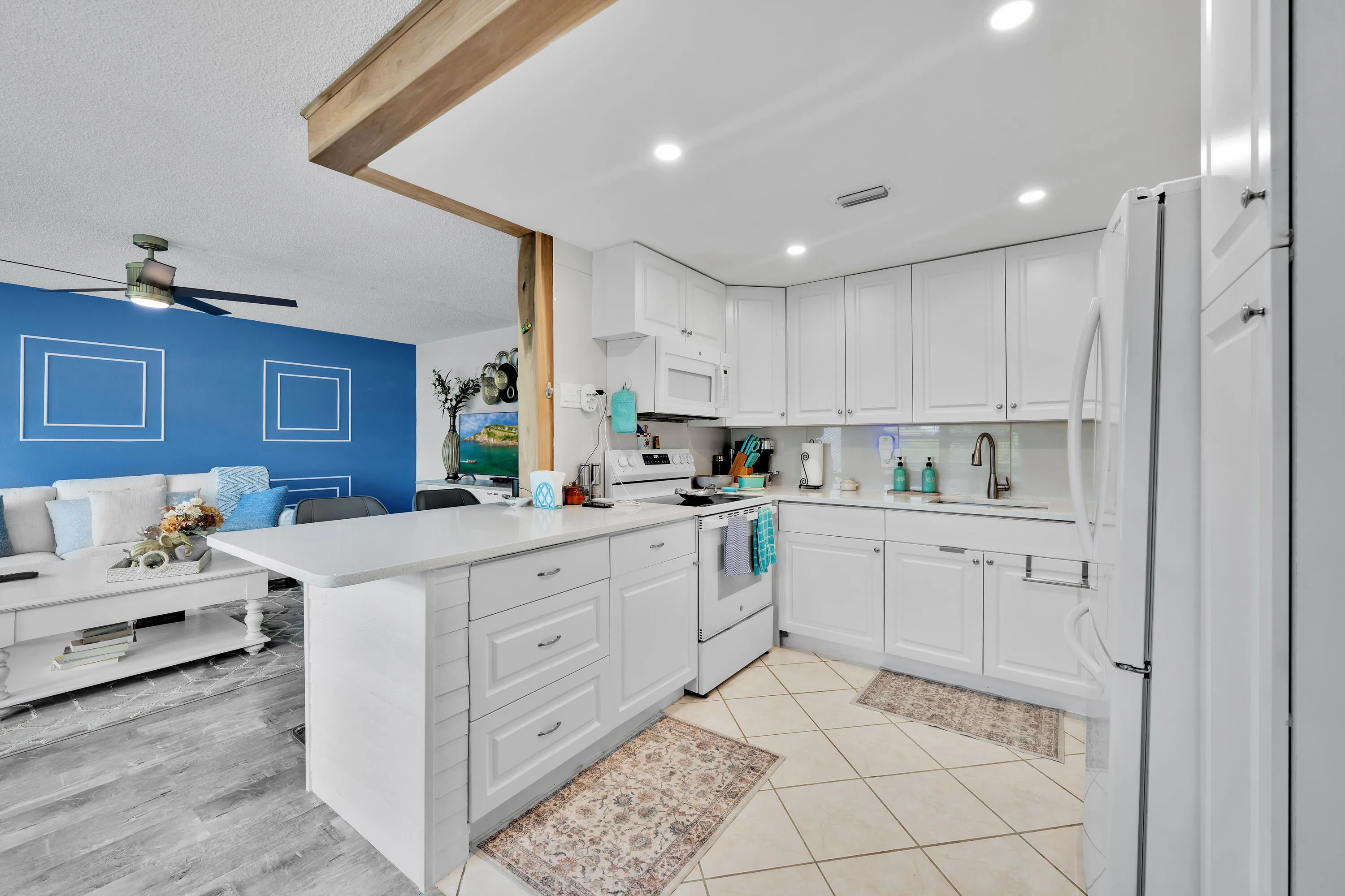 363 WELLINGTON J