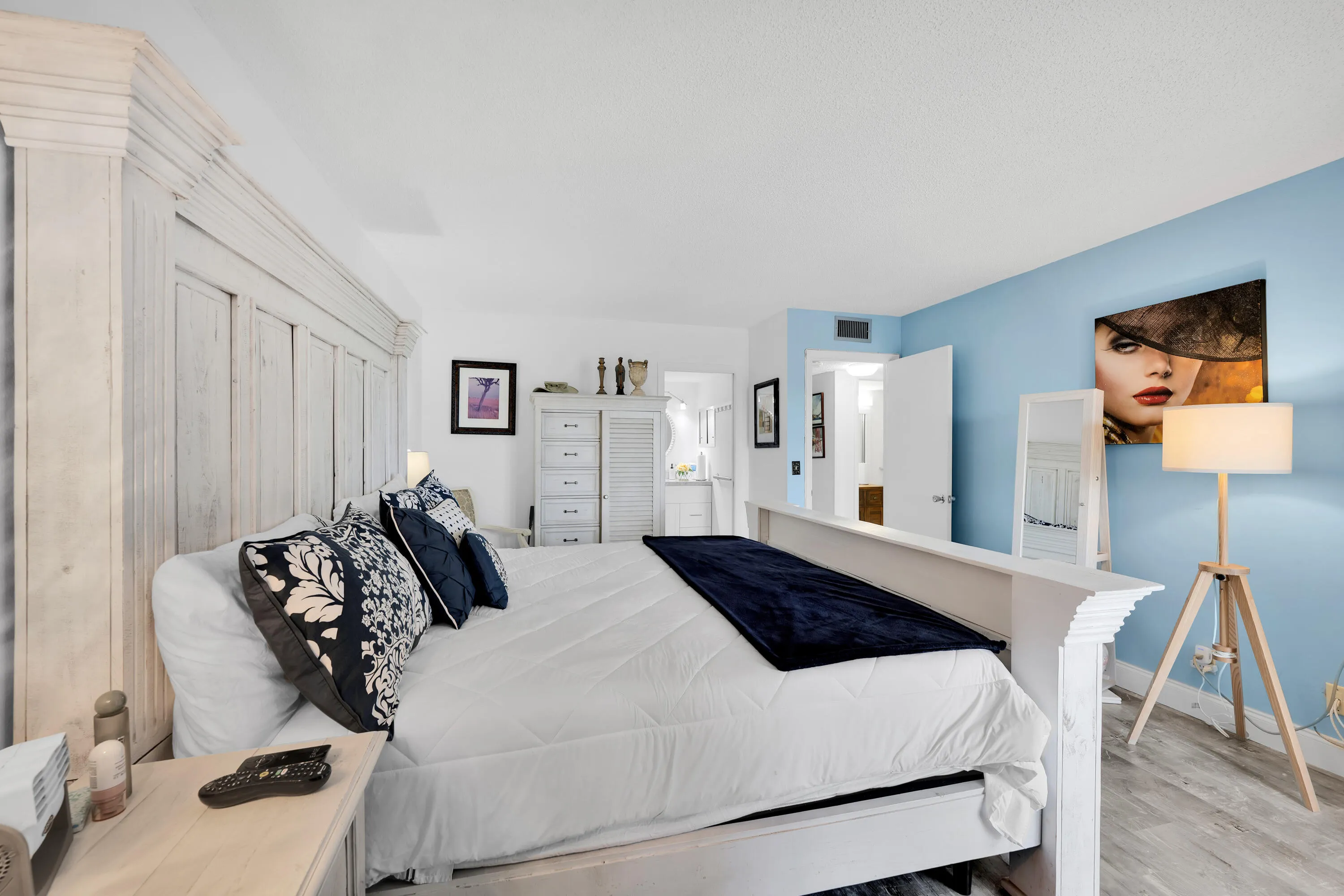 363 WELLINGTON J