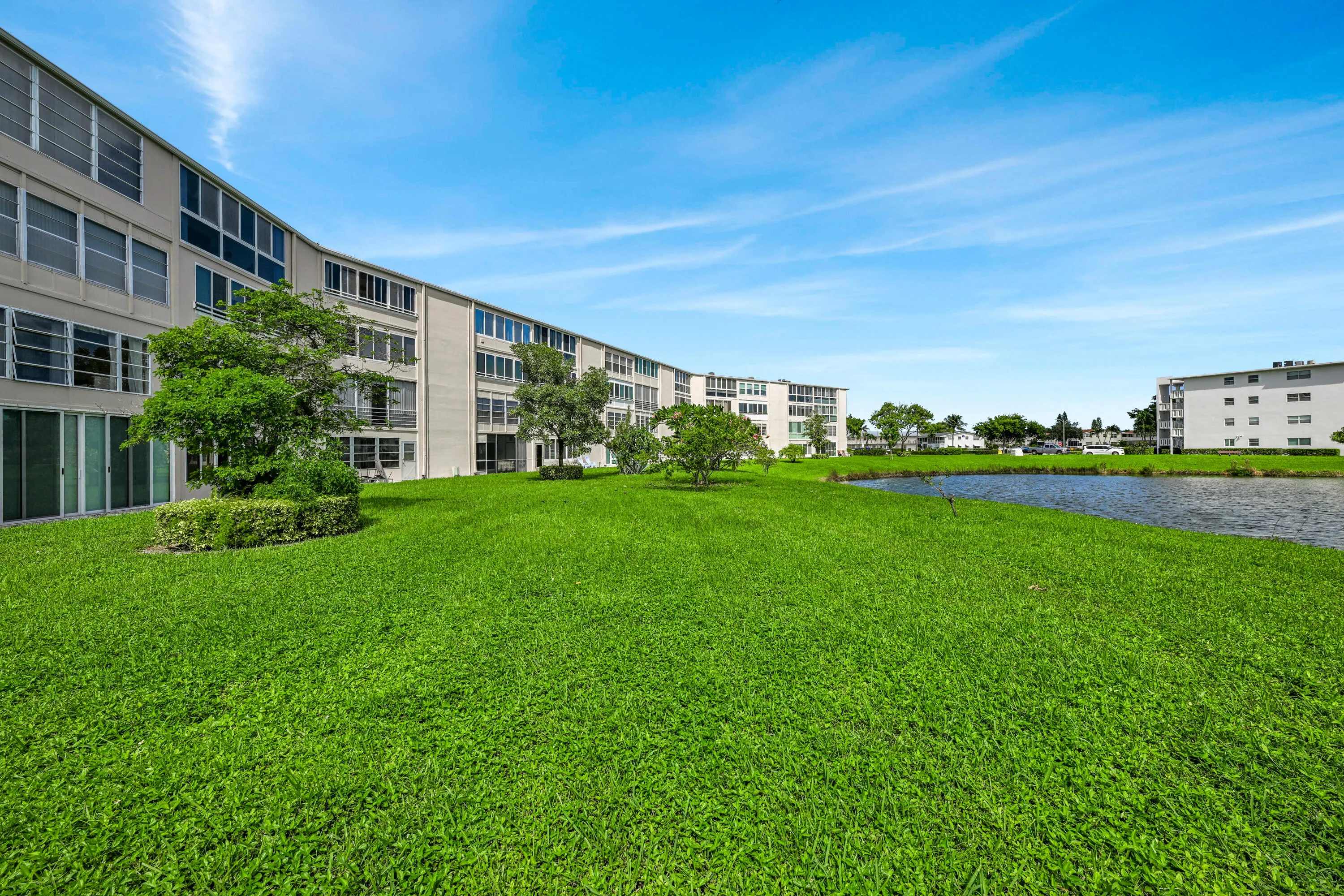 363 WELLINGTON J