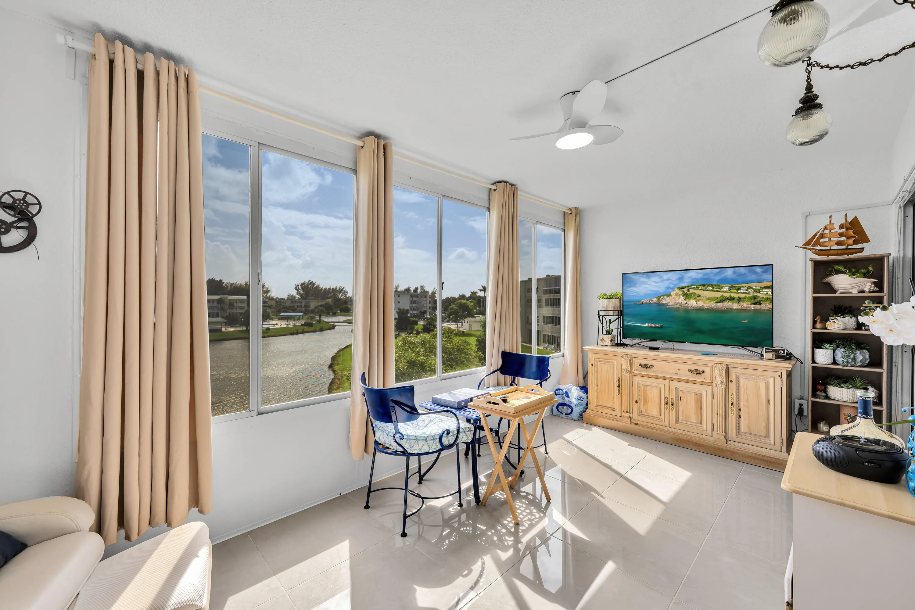 363 WELLINGTON J